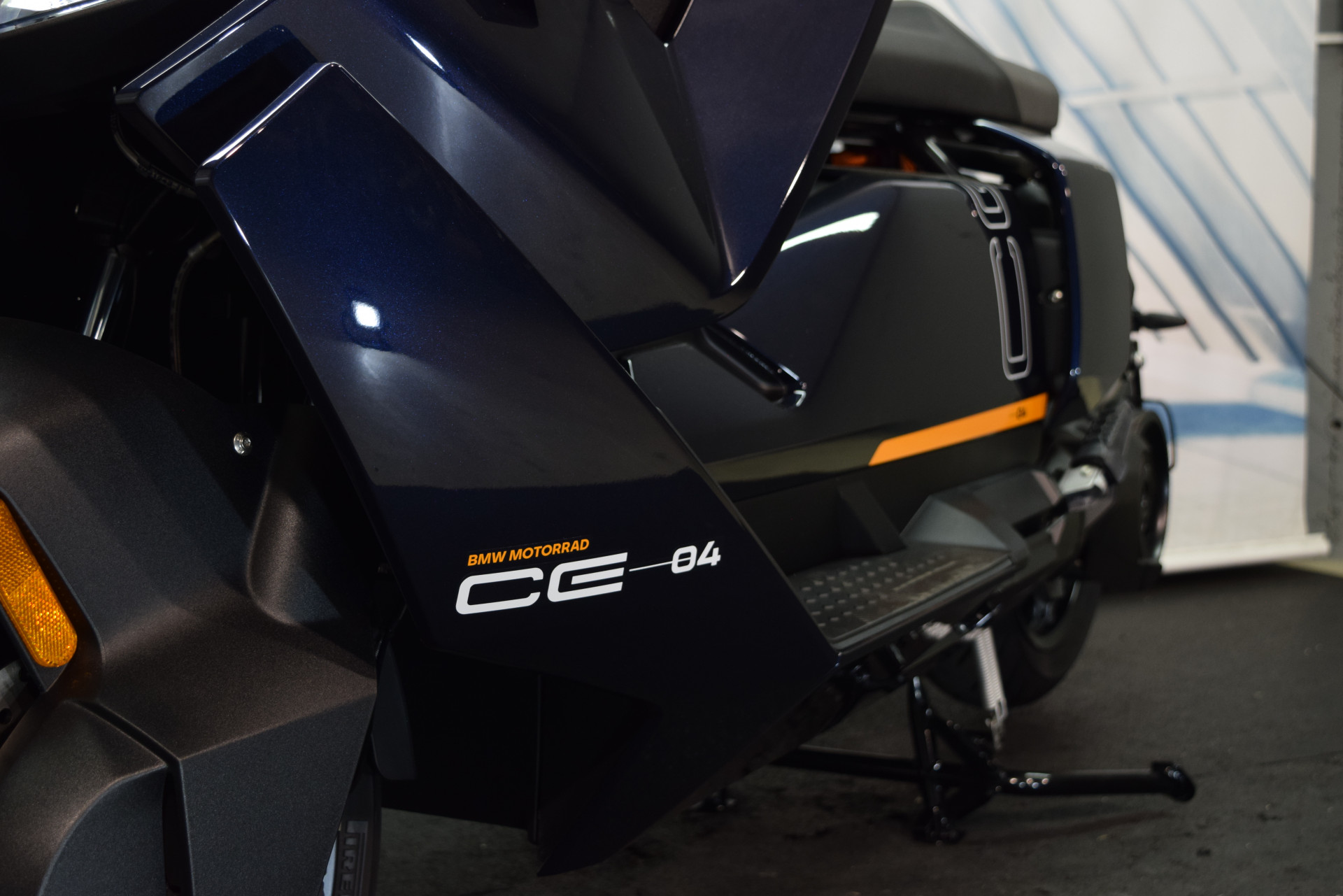 BMW CE 04 Avantgarde Quick Charger-image-9