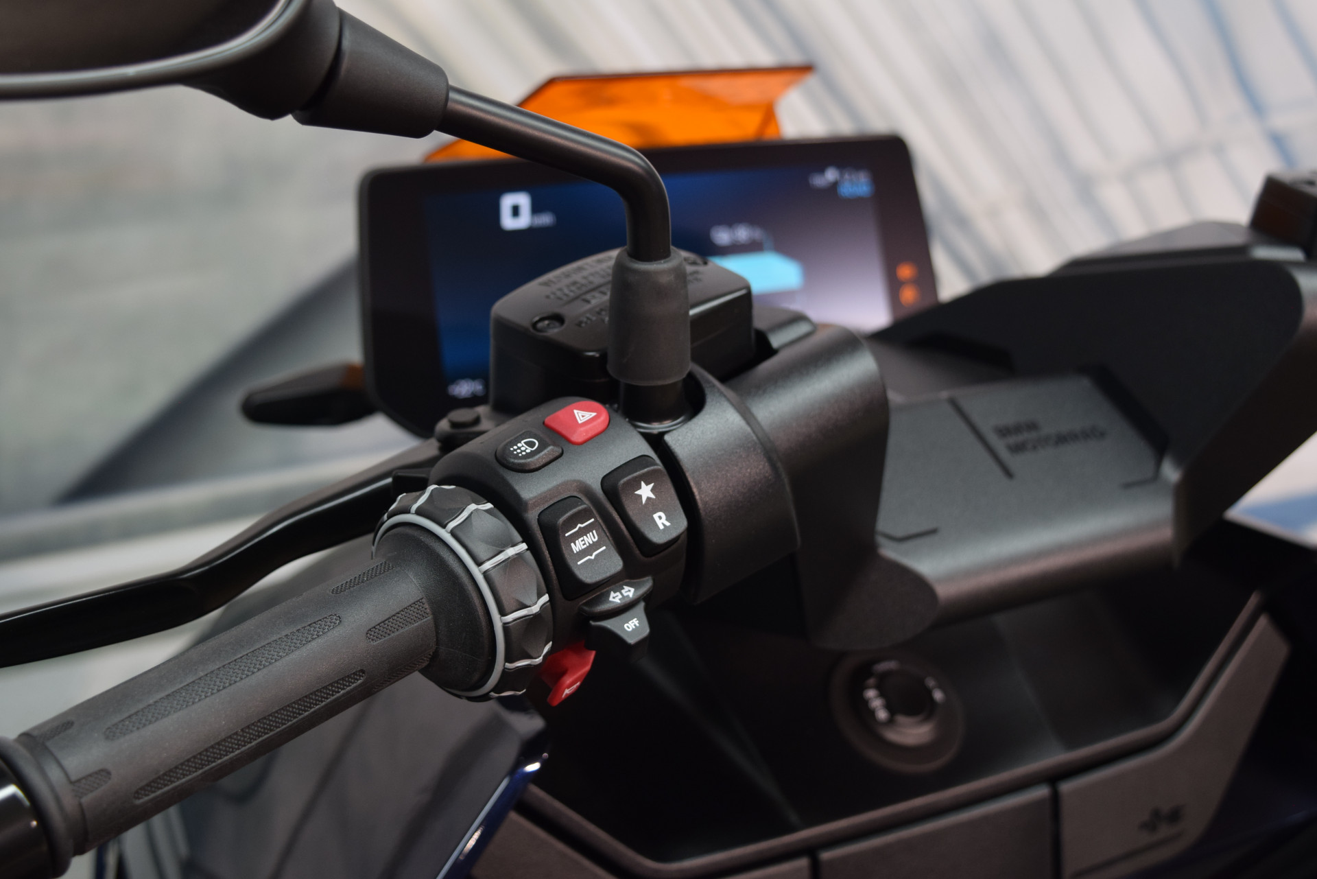 BMW CE 04 Avantgarde Quick Charger-image-6