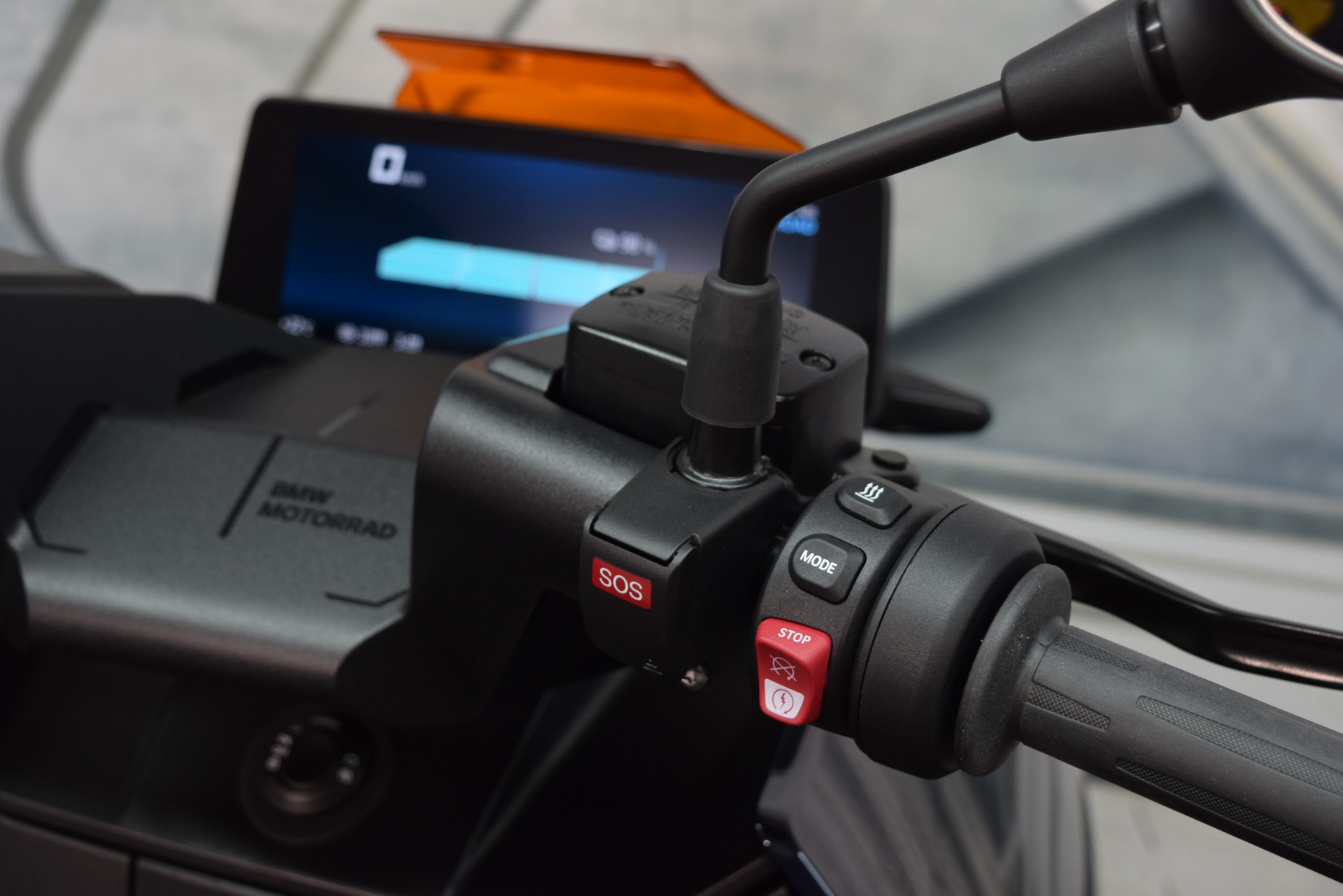 BMW CE 04 Avantgarde Quick Charger-image-7