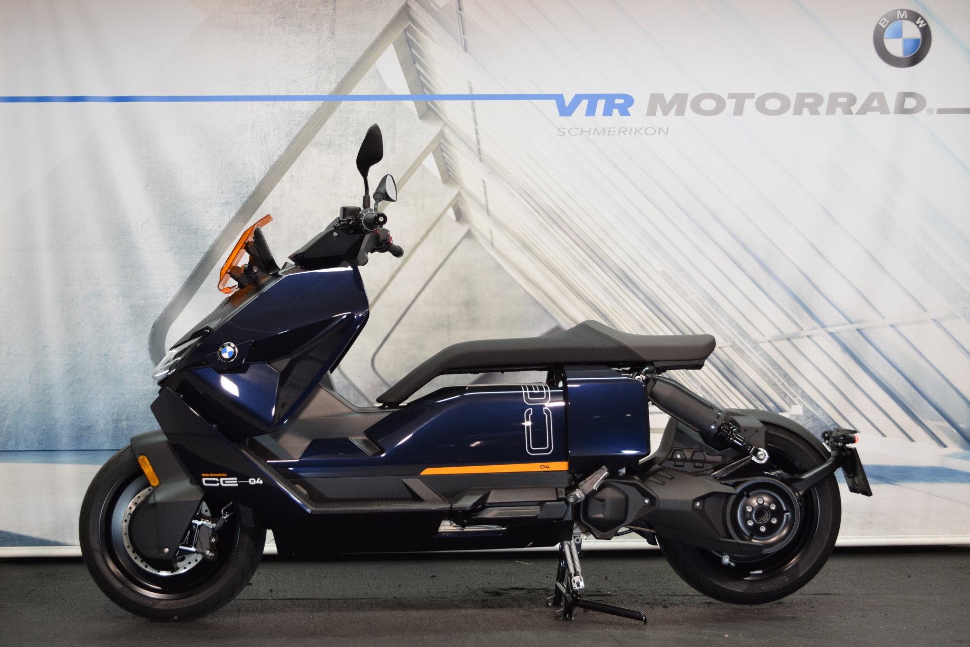 BMW CE 04 Avantgarde Quick Charger-image-4