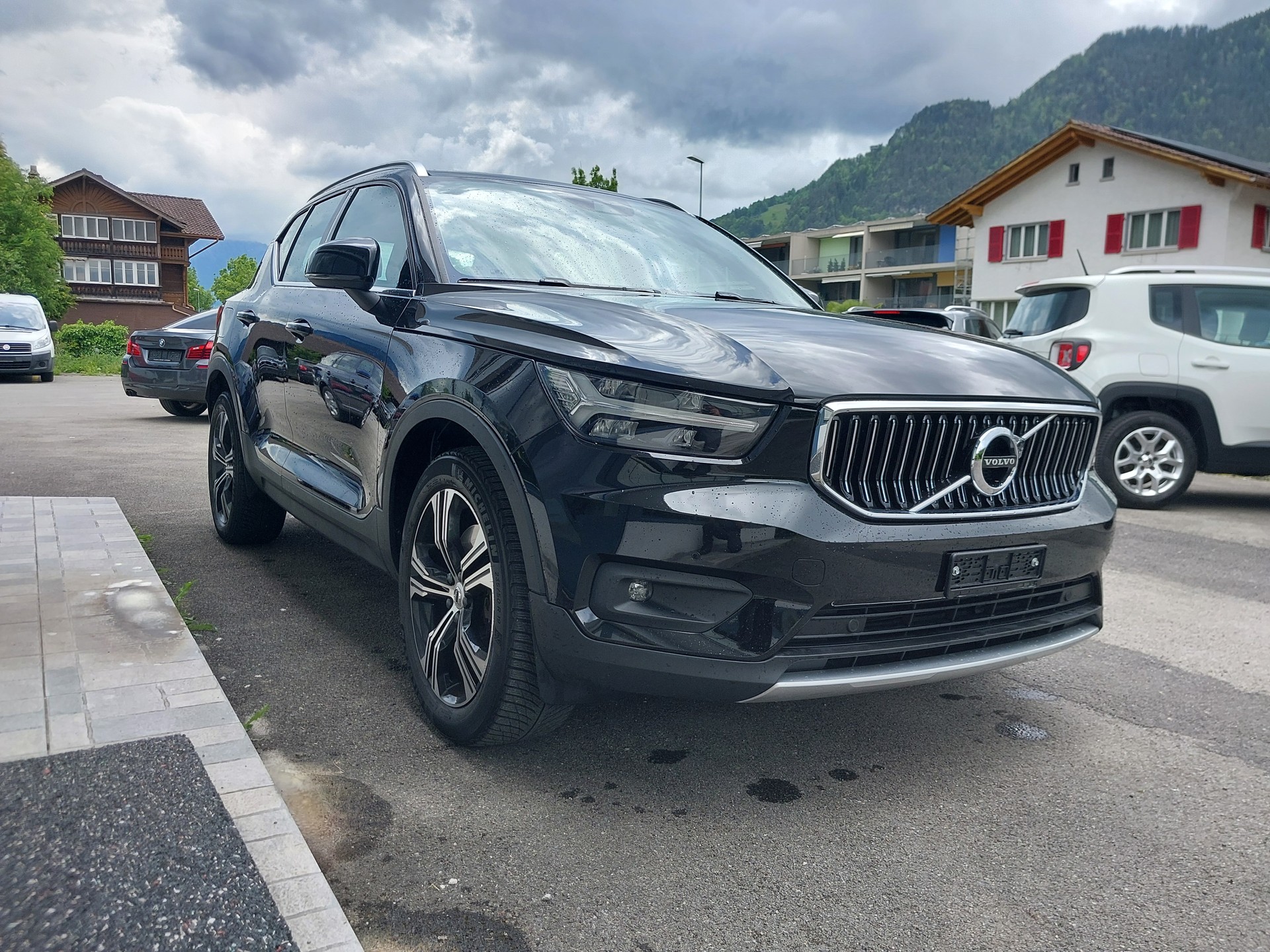 VOLVO XC40 T5 TwE R-Design DCT-image-3