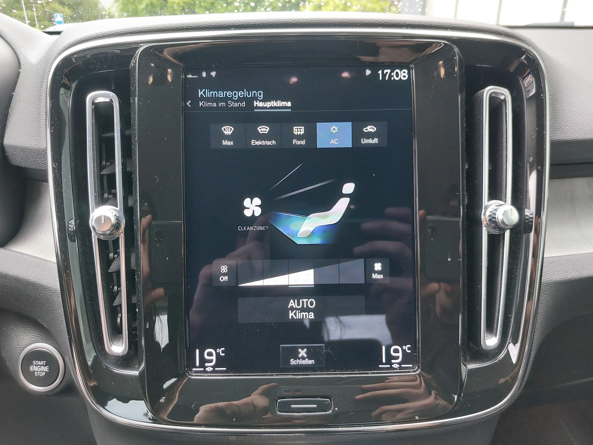 VOLVO XC40 T5 TwE R-Design DCT-image-14