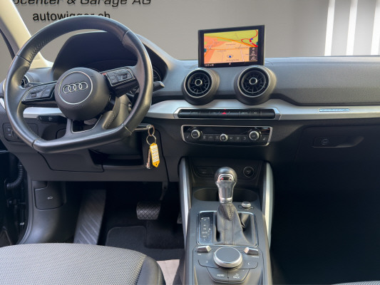AUDI Q2 40 TFSI Sport quattro-image-12