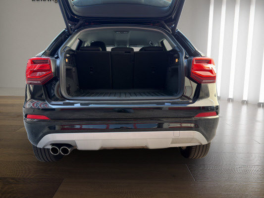AUDI Q2 40 TFSI Sport quattro-image-8