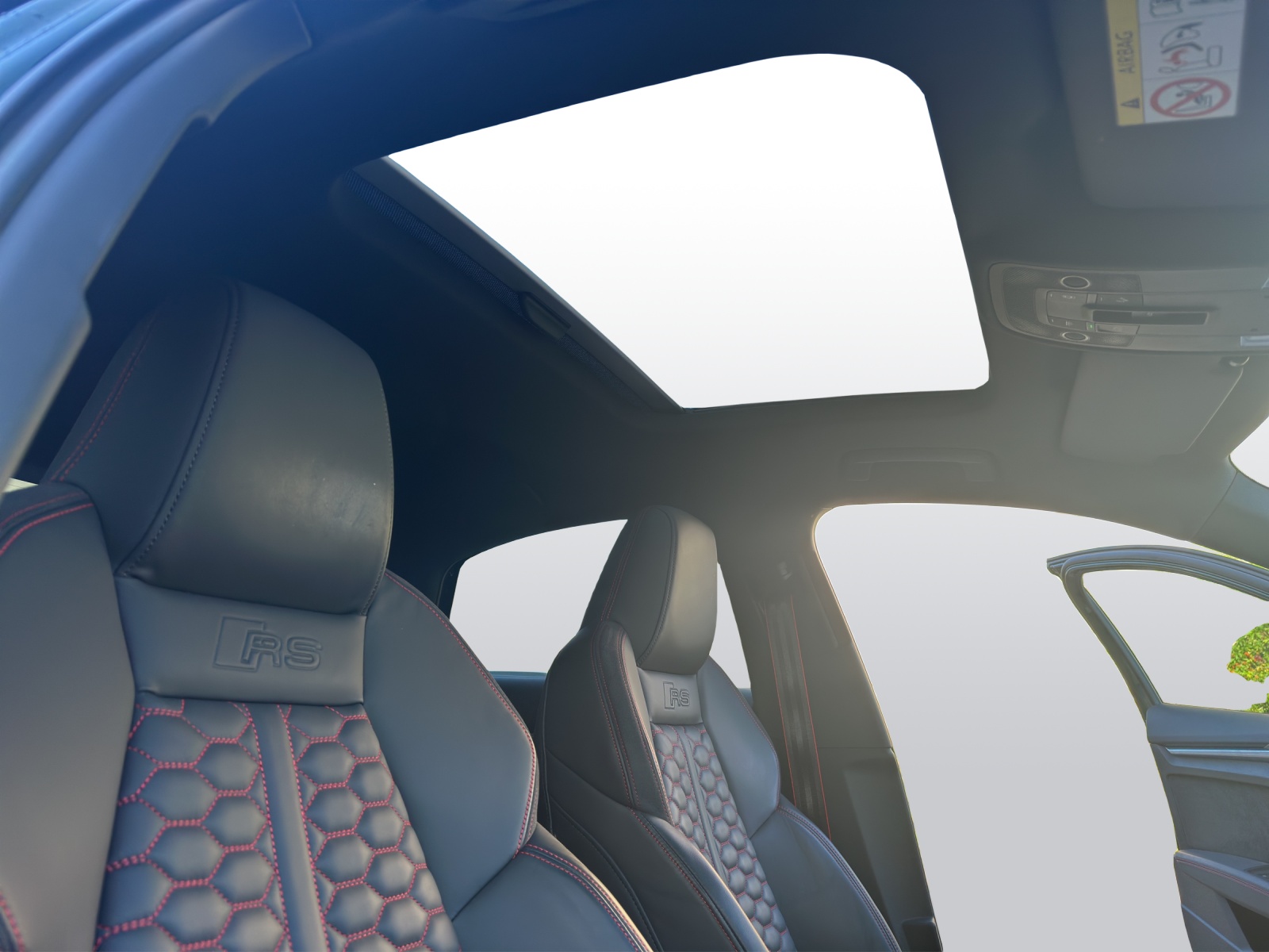 AUDI RS3 Limousine 2.5 TSI quattro S-tronic-image-14