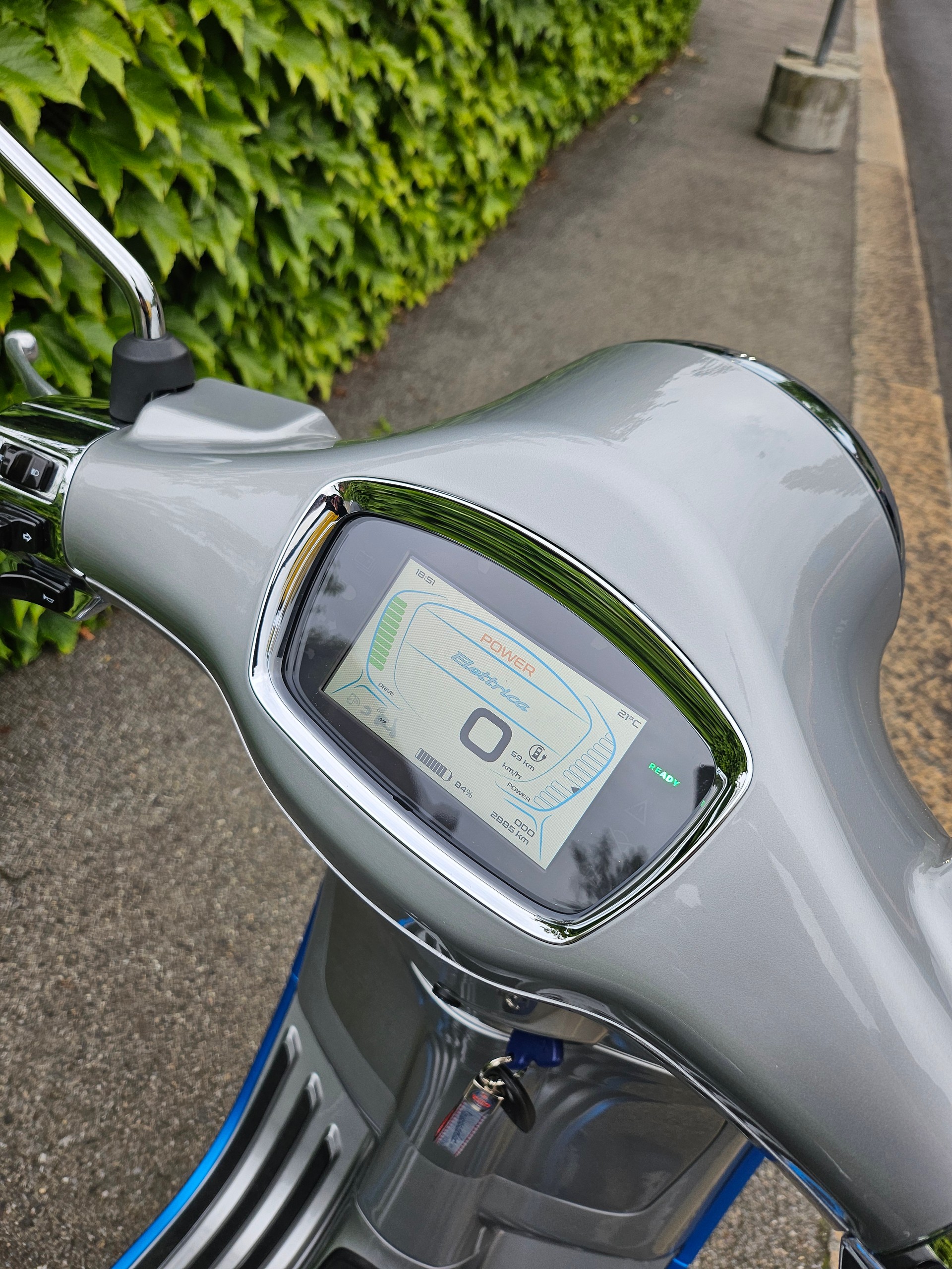 PIAGGIO Vespa Elettrica L3 Full Electric-image-4
