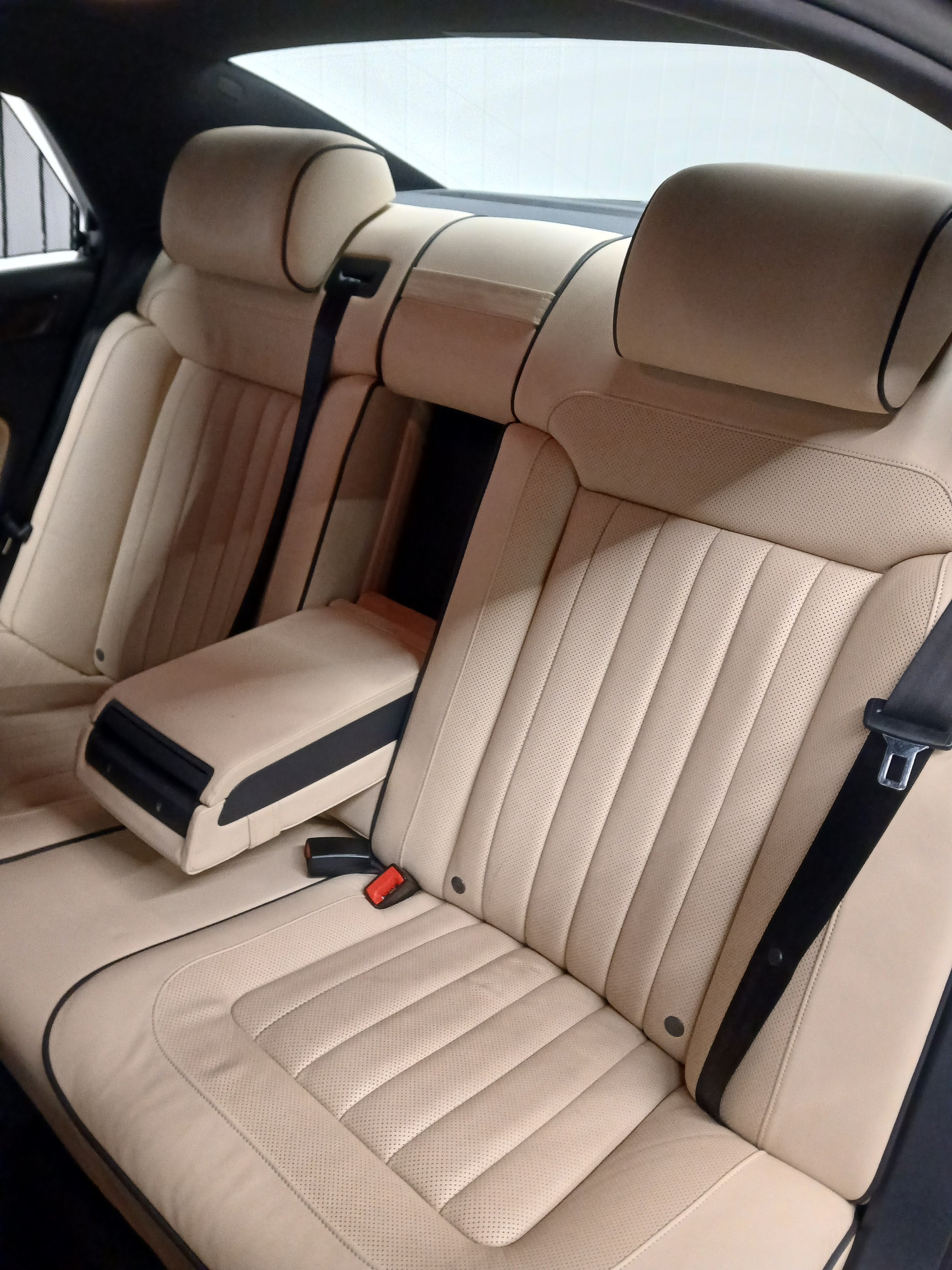VW Phaeton 3.0 TDi V6 4Motion Tiptronic-image-6