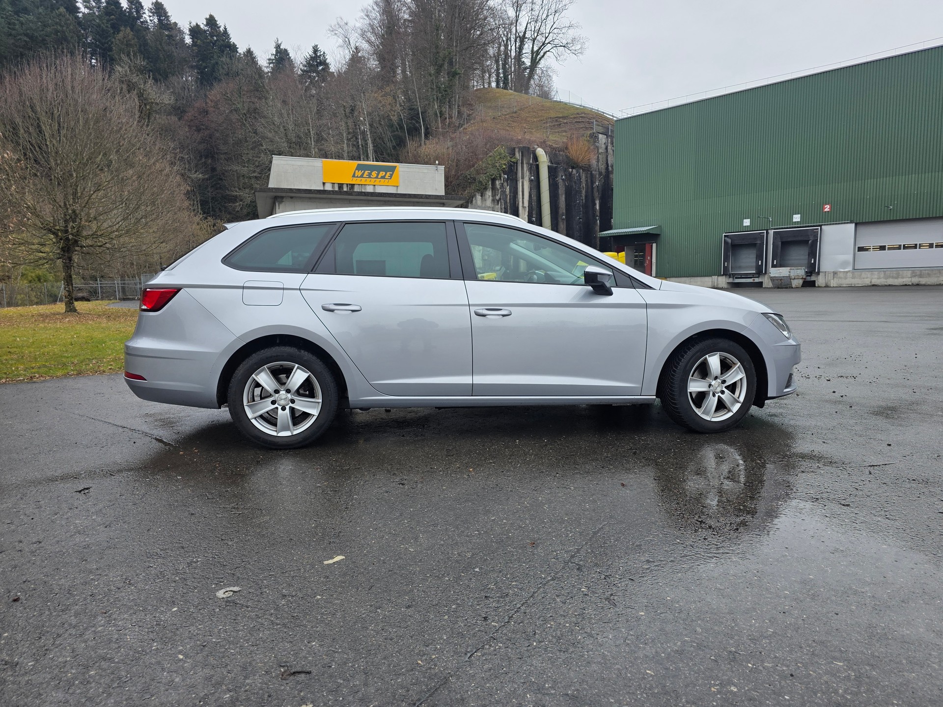 SEAT Leon ST 1.6 TDI CR Style DSG-image-10