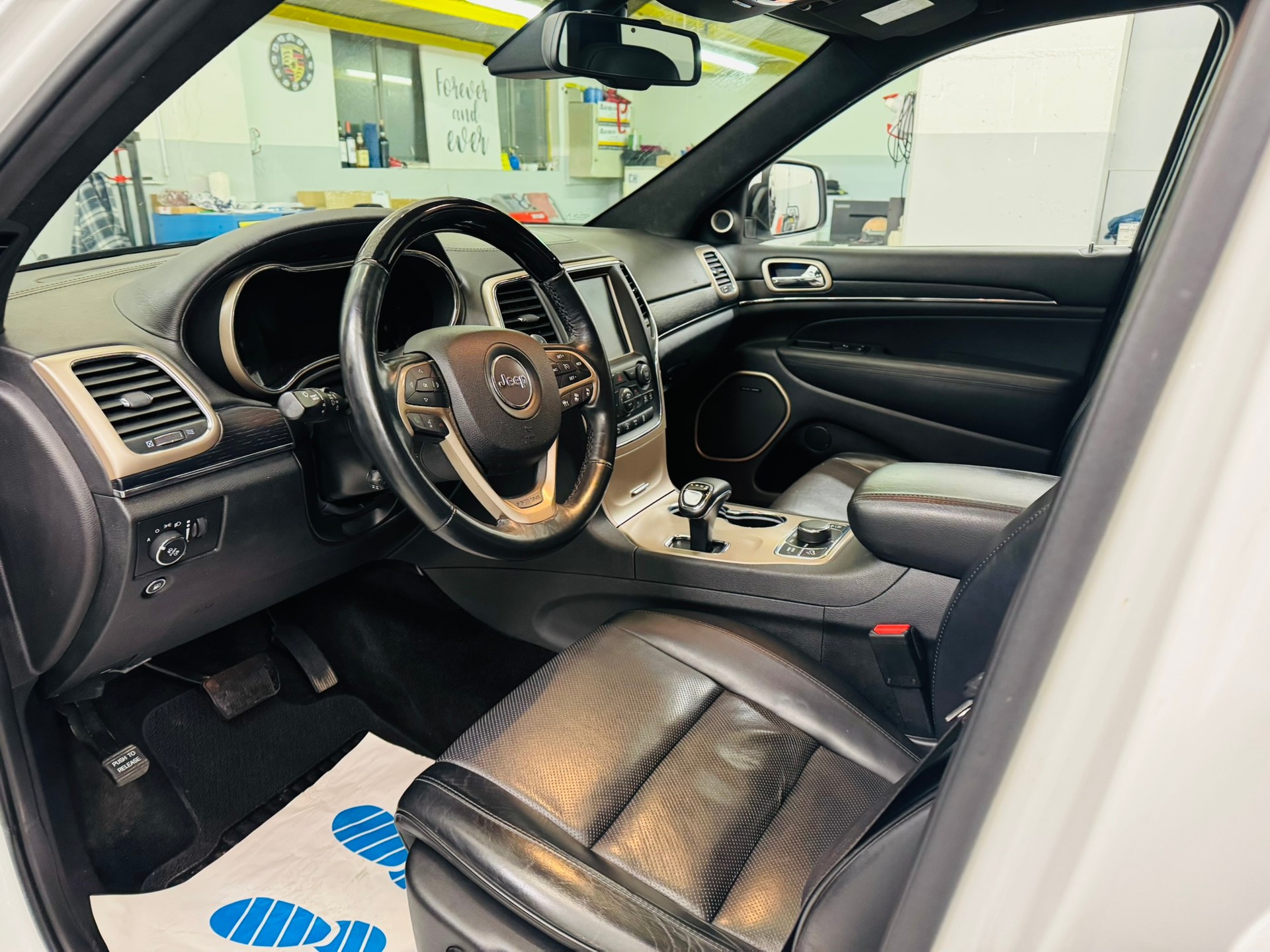 JEEP Grand Cherokee 3.0 CRD Summit Automatic-image-6