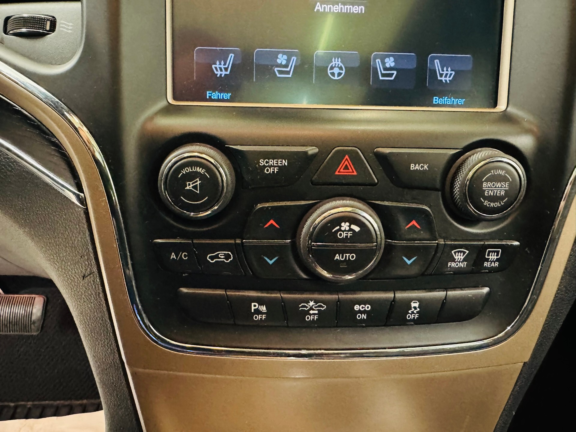 JEEP Grand Cherokee 3.0 CRD Summit Automatic-image-14