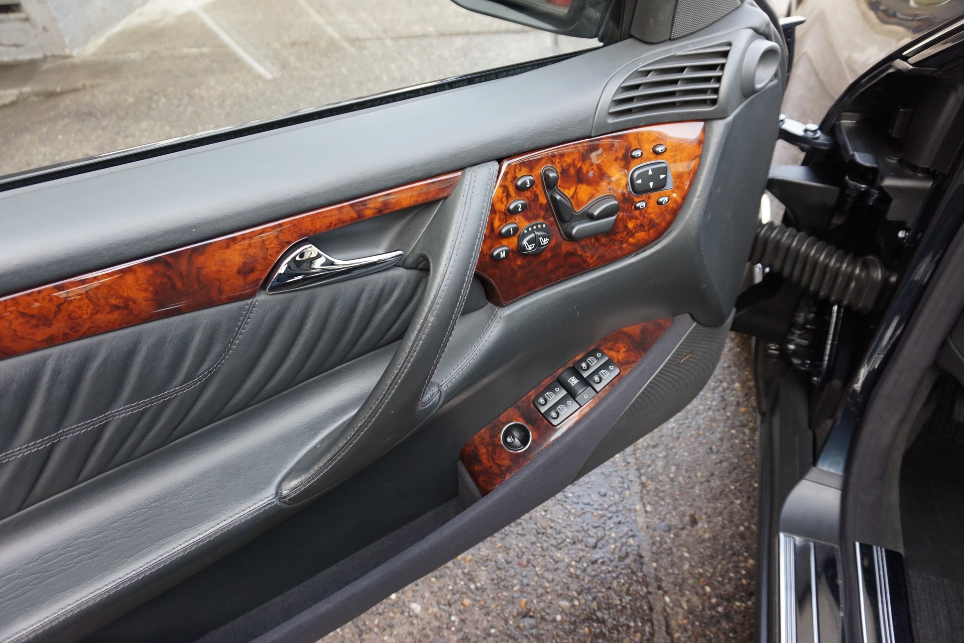 MERCEDES-BENZ CL 600 Automatic-image-5