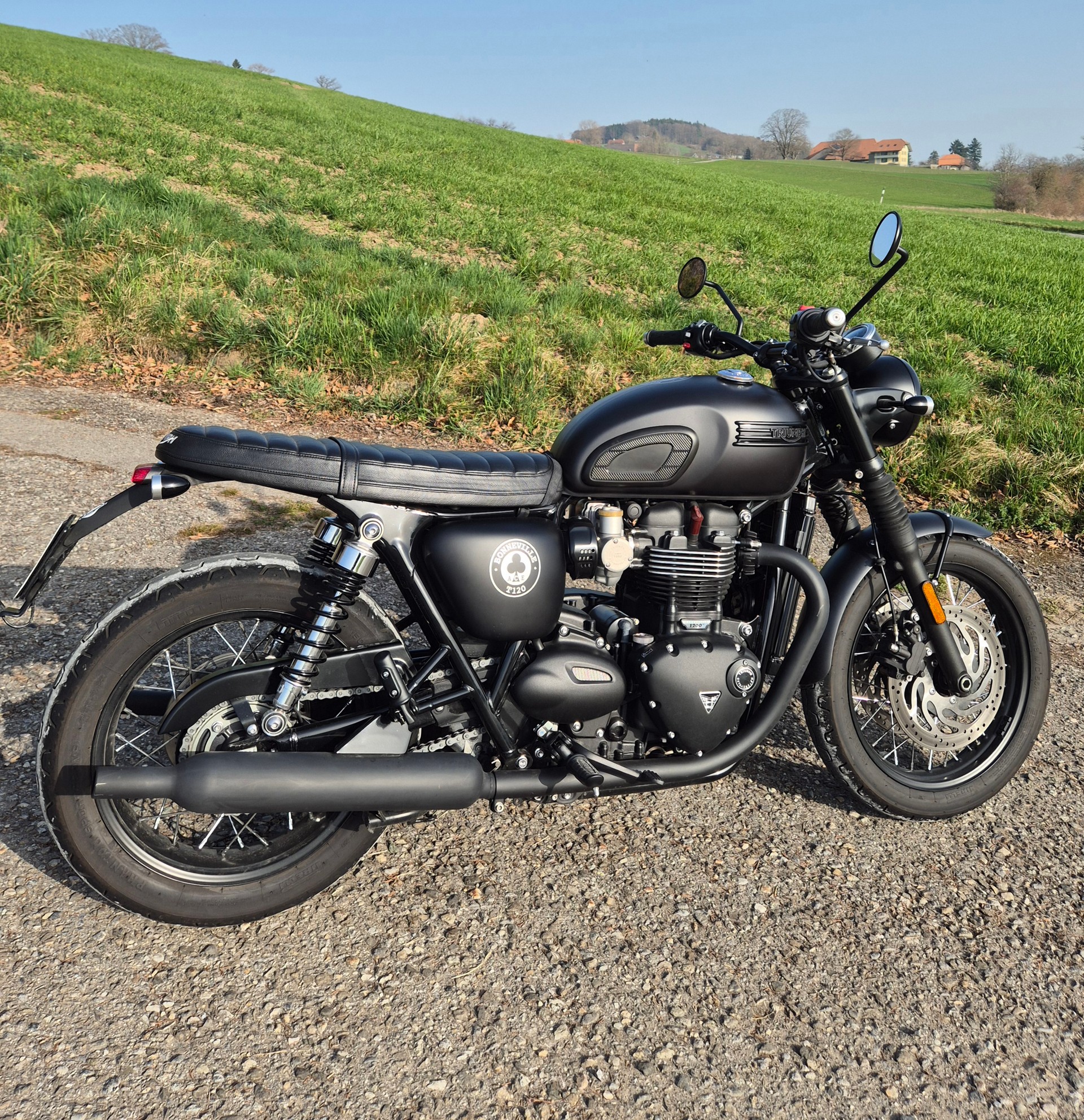 TRIUMPH T120 ACE Version / Limited Edition