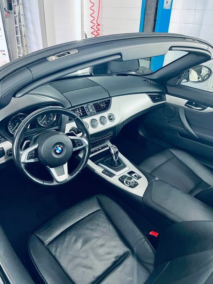BMW Z4 sDrive20i Steptronic-image-3