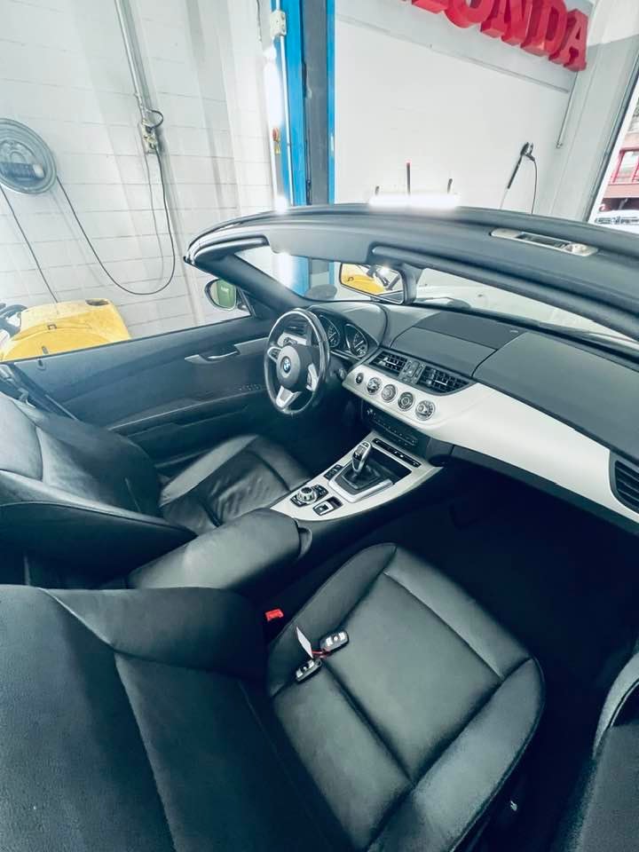 BMW Z4 sDrive20i Steptronic-image-5