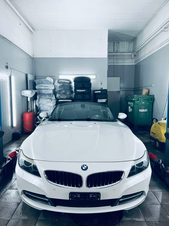 BMW Z4 sDrive20i Steptronic-image-1