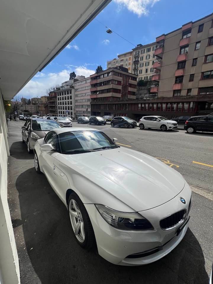 BMW Z4 sDrive20i Steptronic-image-8