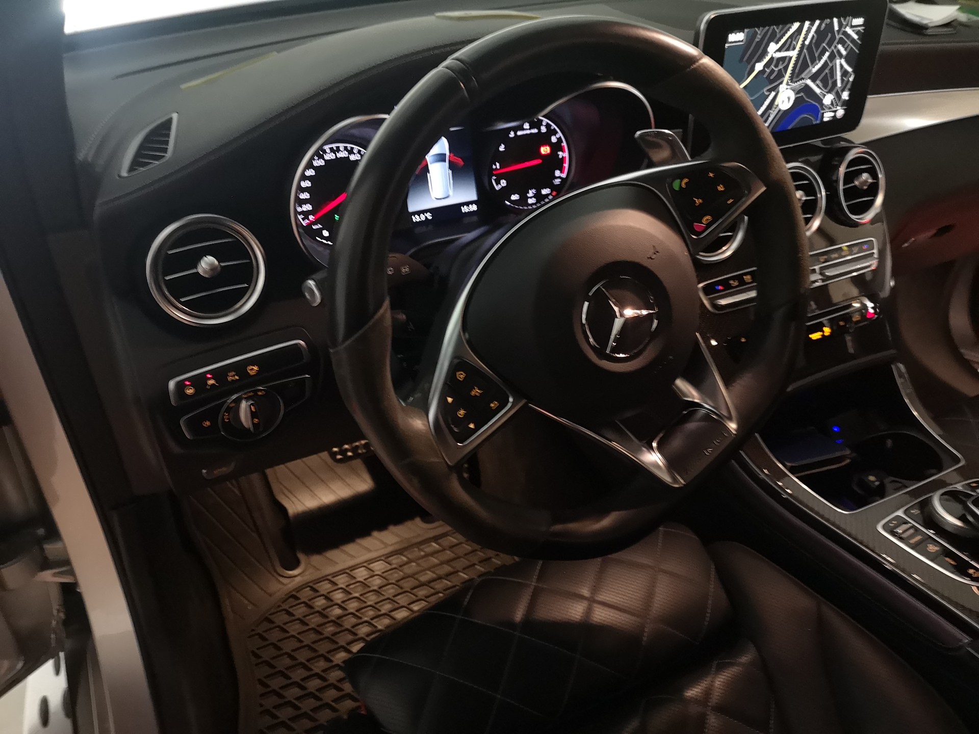 MERCEDES-BENZ GLC 43 AMG 4Matic 9G-Tronic-image-12