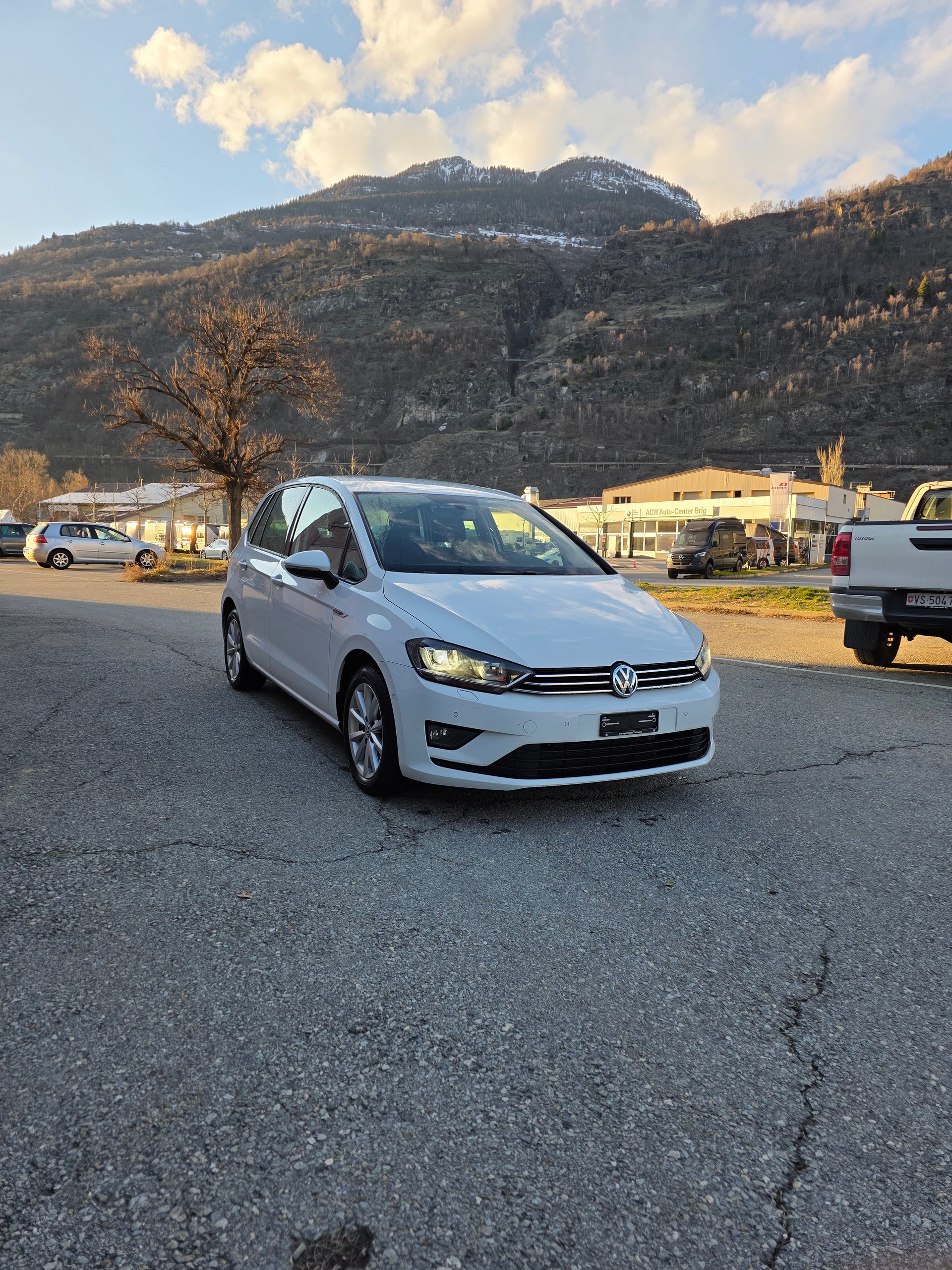 VW Golf Sportsvan 2.0 TDI Comfortline-image-2