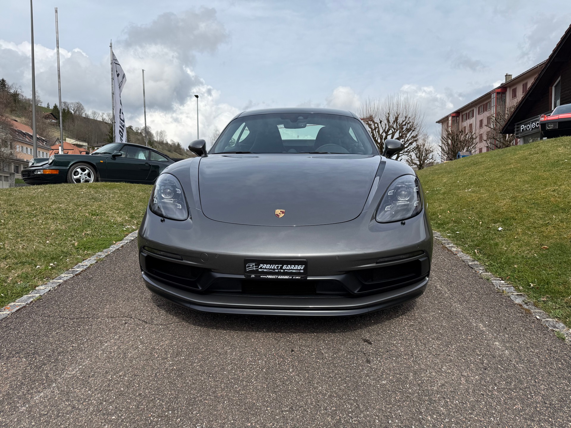 PORSCHE 718 Cayman GTS 2.5-showroom-element-2