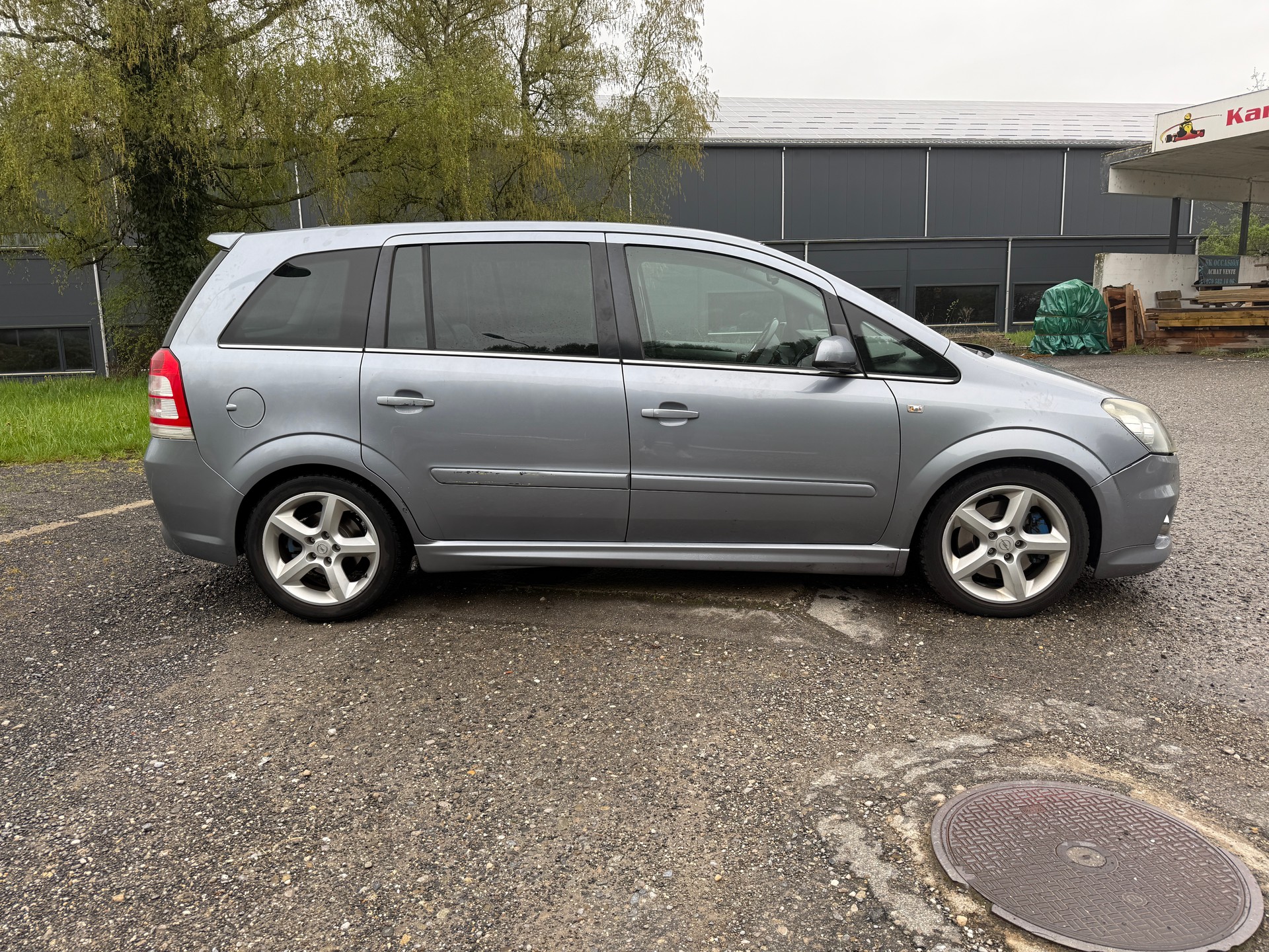 OPEL Zafira 2.0i 16V Turbo OPC-image-6
