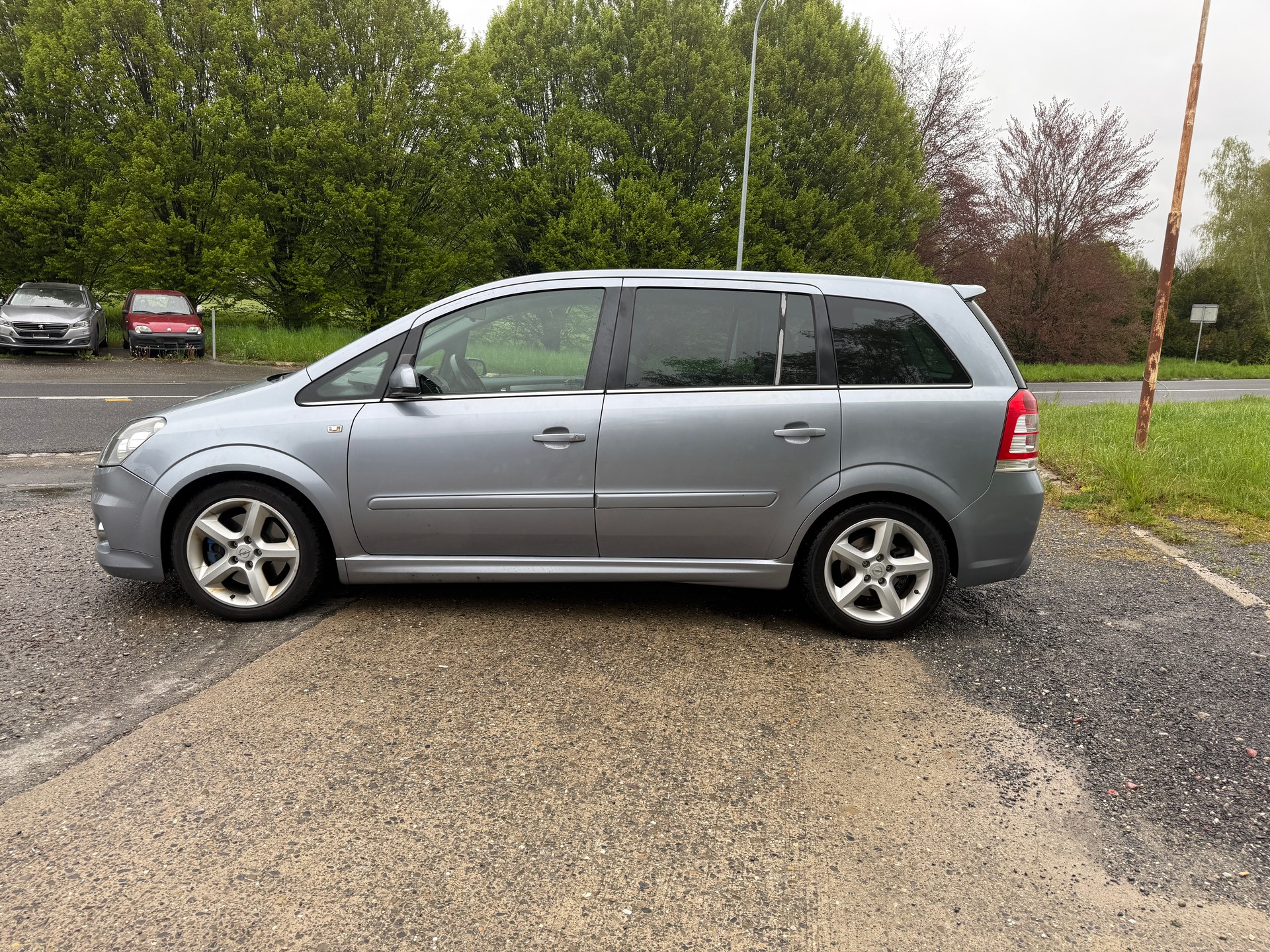 OPEL Zafira 2.0i 16V Turbo OPC-image-5