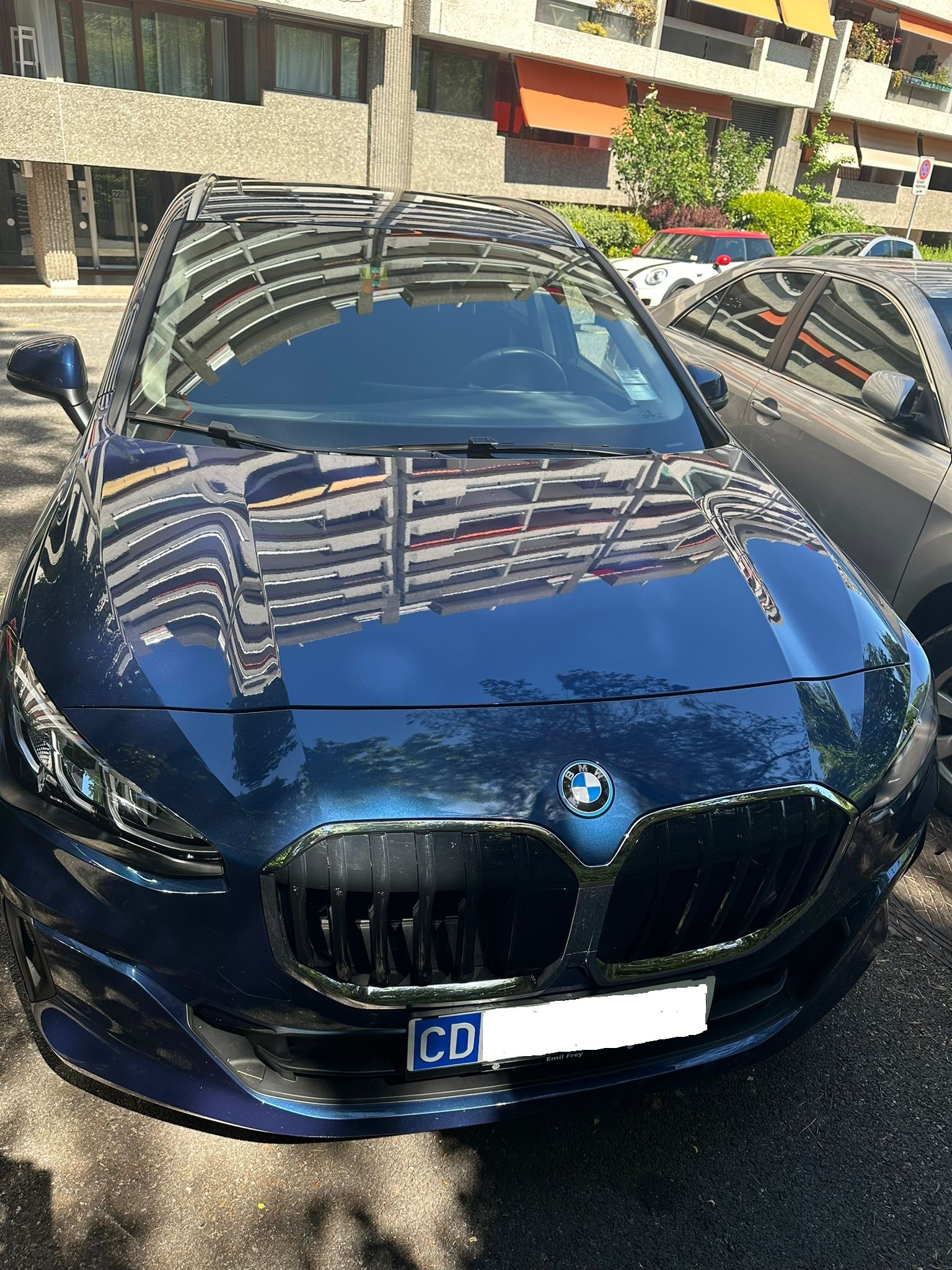 BMW 225e xDrive Active Tourer-image-4