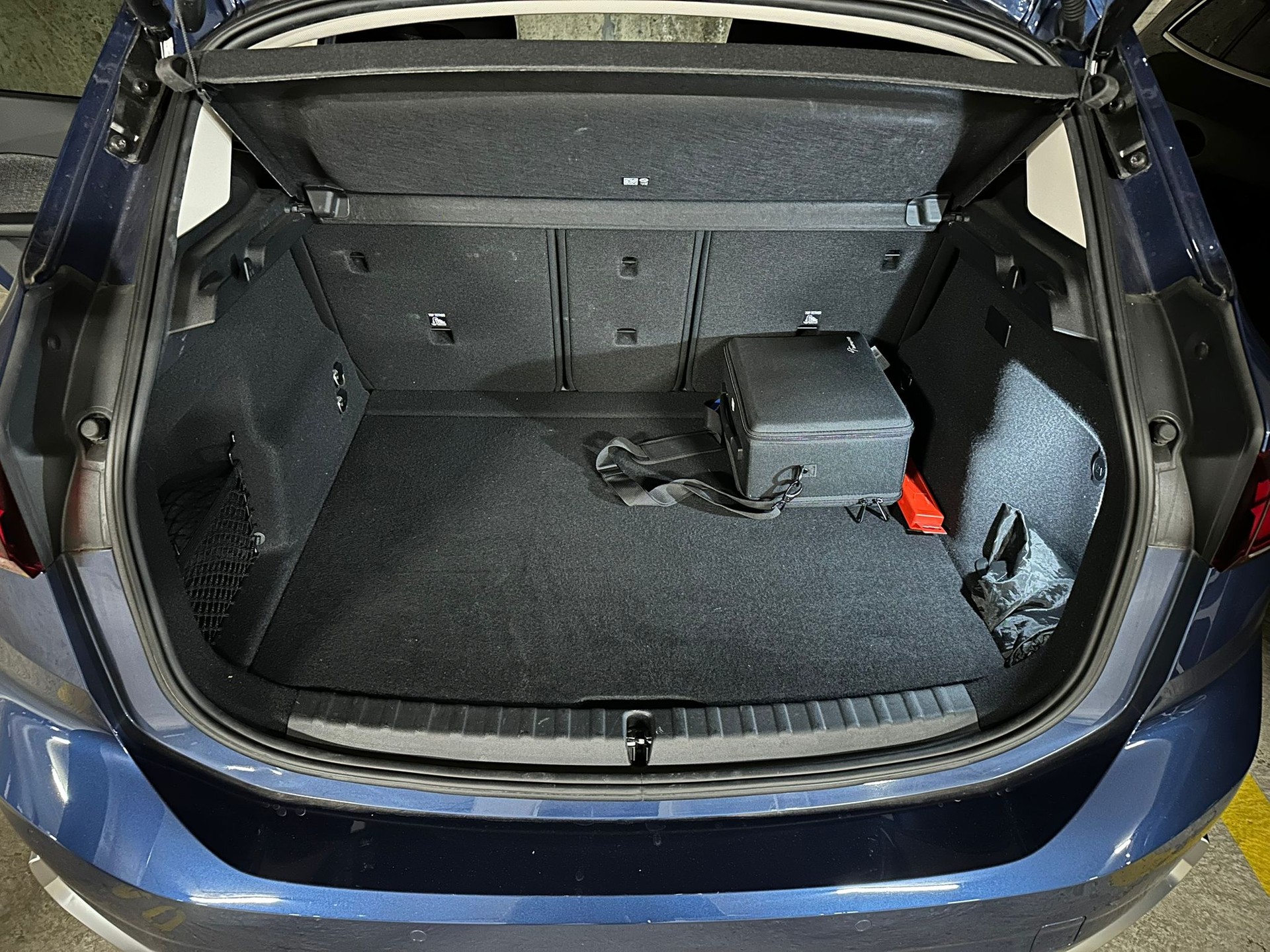 BMW 225e xDrive Active Tourer-image-9