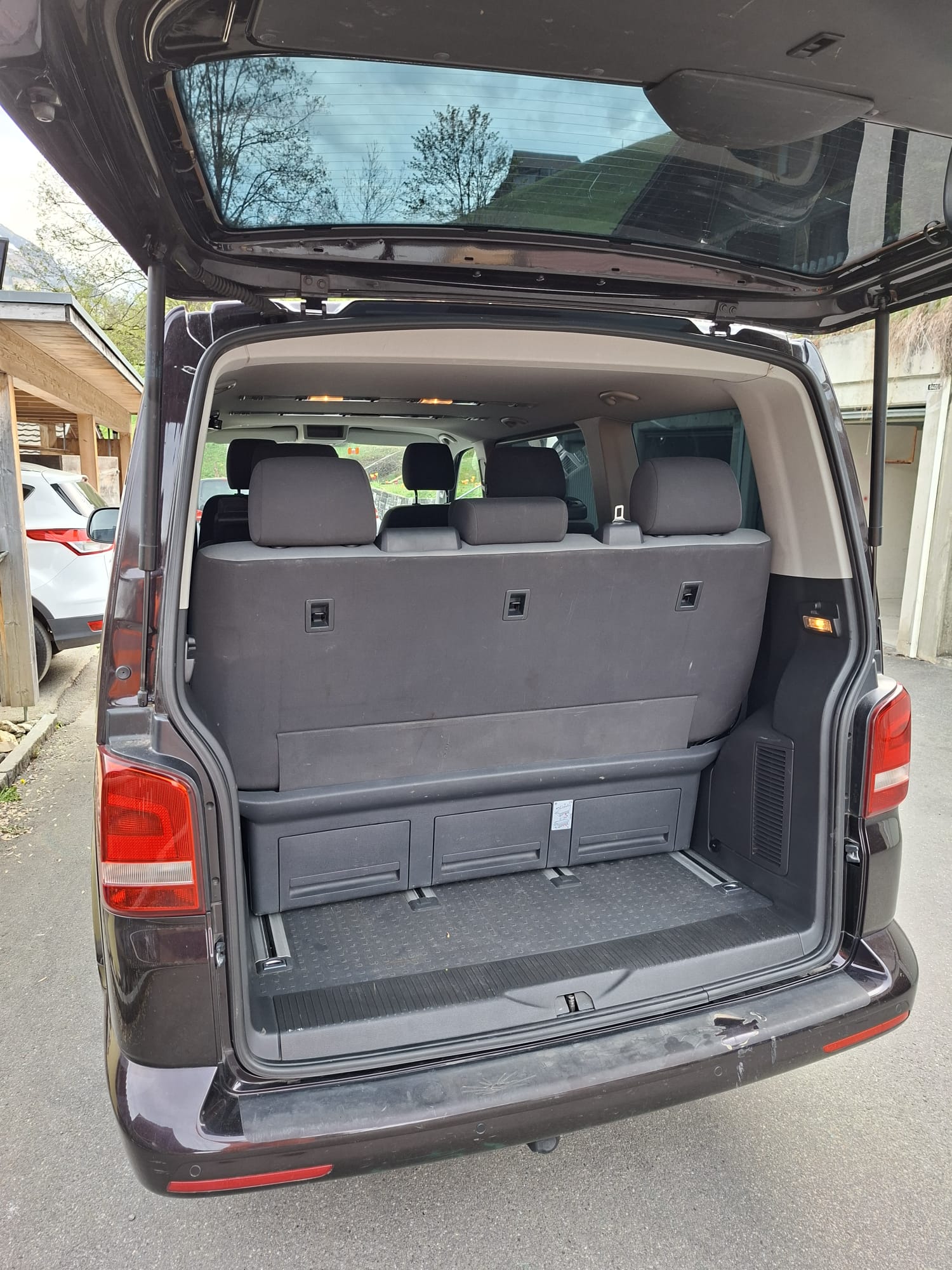 VW T5 Multivan 2.0 TDI Startline JOY 4Motion-image-6