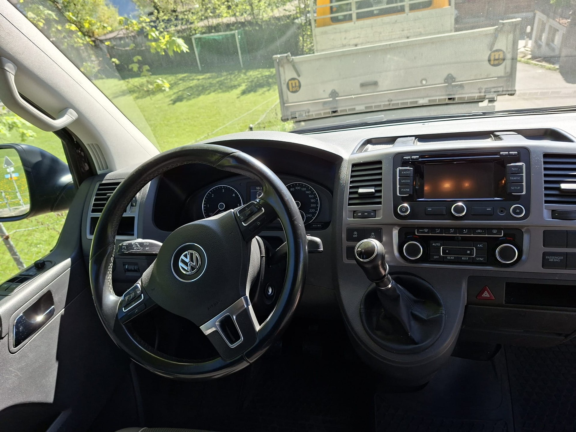VW T5 Multivan 2.0 TDI Startline JOY 4Motion-image-8