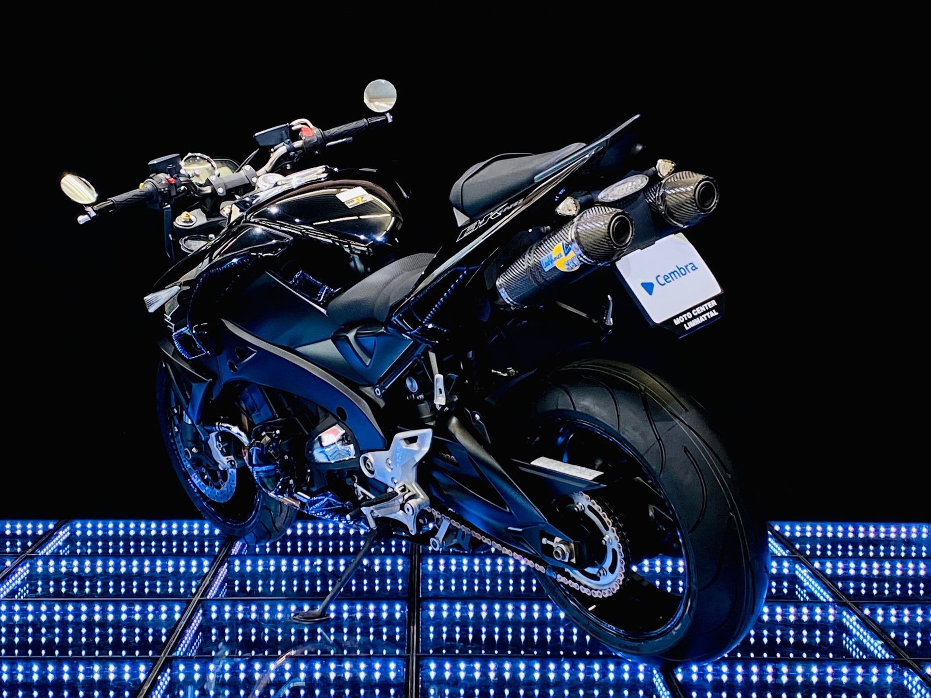 SUZUKI GSX 1300 B-King-image-4