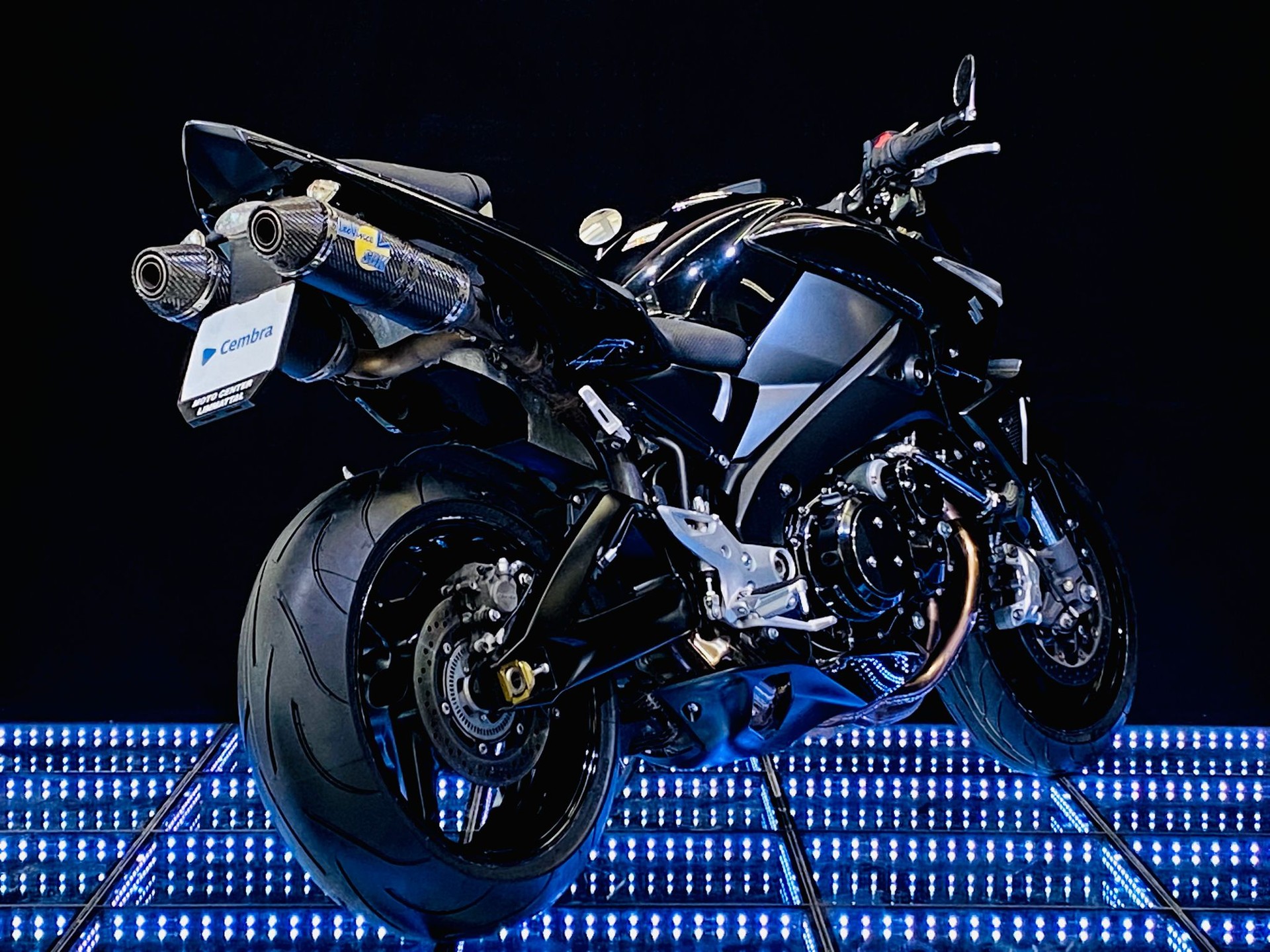 SUZUKI GSX 1300 B-King-image-5