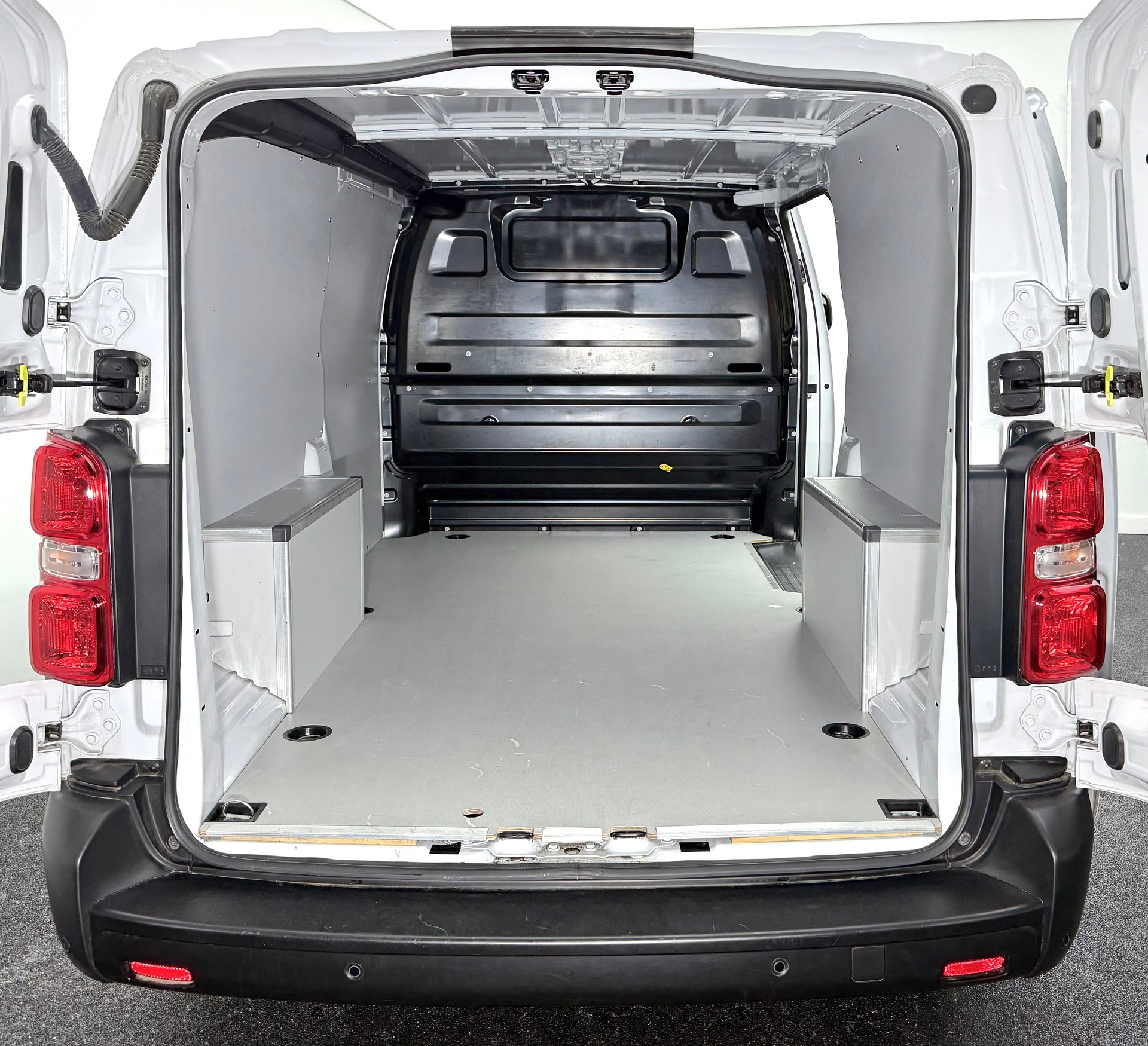 FIAT Scudo 2.0 BlueHDi L3 EAT8 NEUES MODELL 5J/100'000 KM GRATIS SERVICE-image-8