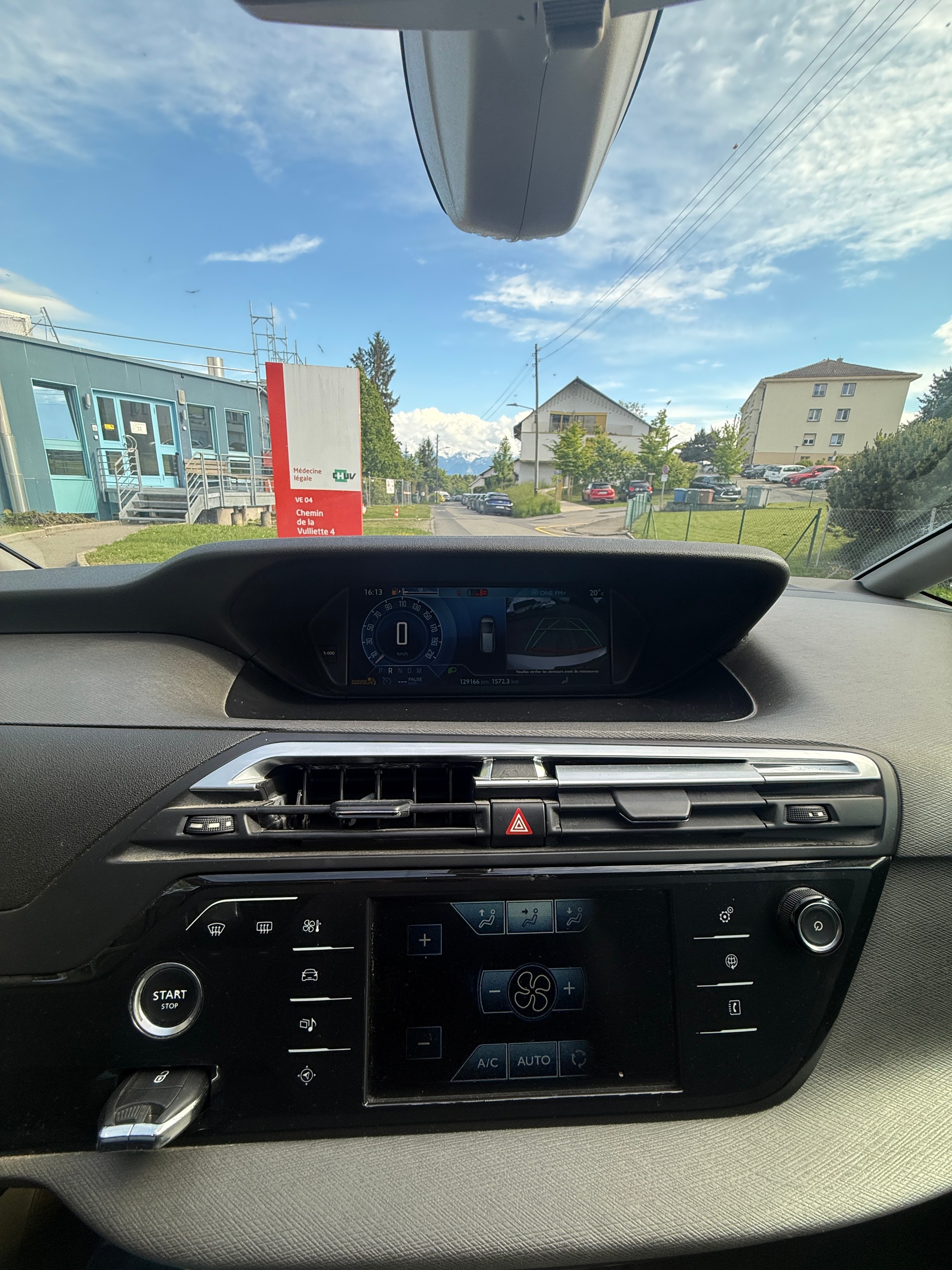 CITROEN Grand C4 Picasso 1.6 BlueHDi Intensive EAT6-image-8