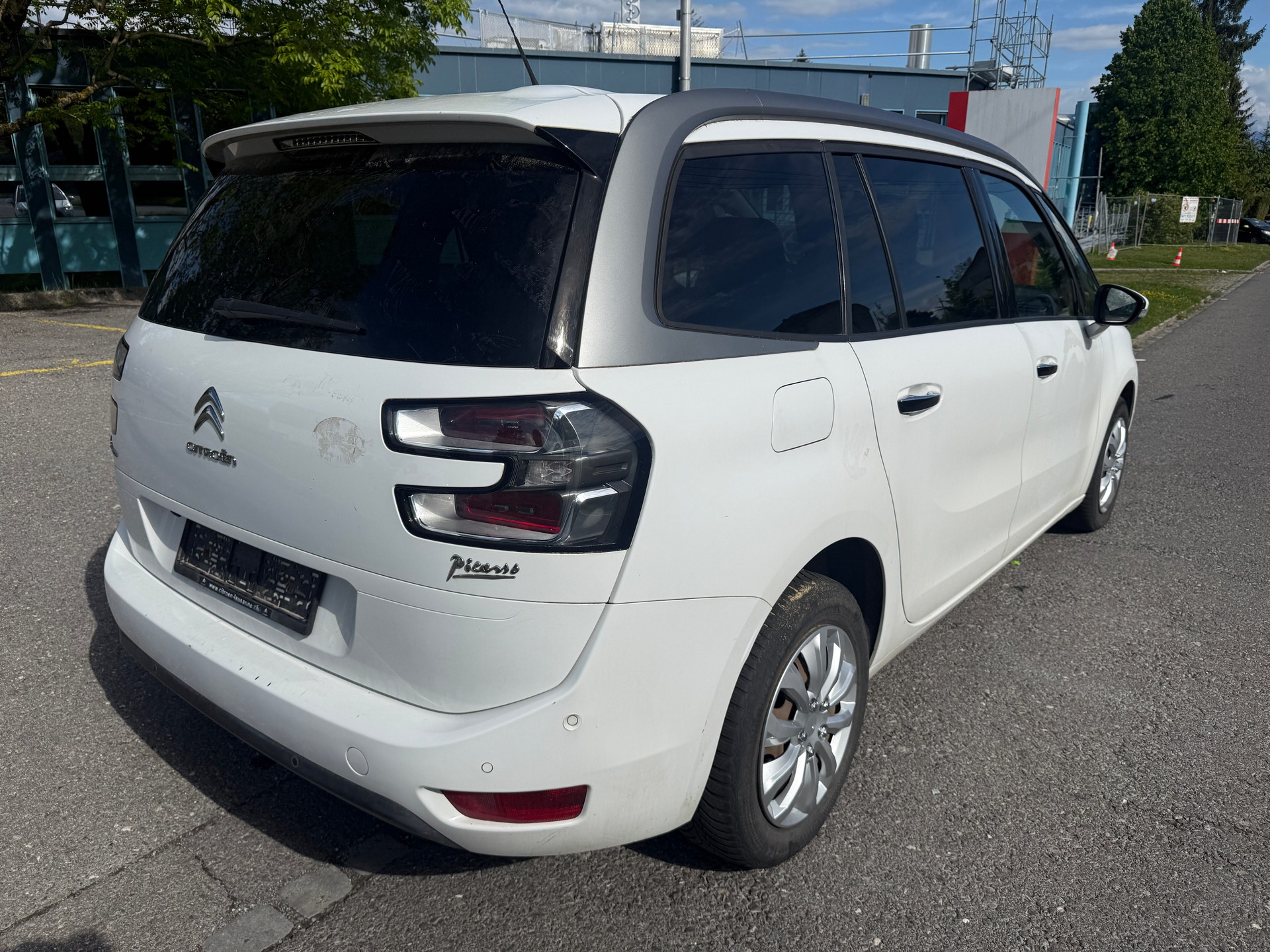 CITROEN Grand C4 Picasso 1.6 BlueHDi Intensive EAT6-image-2