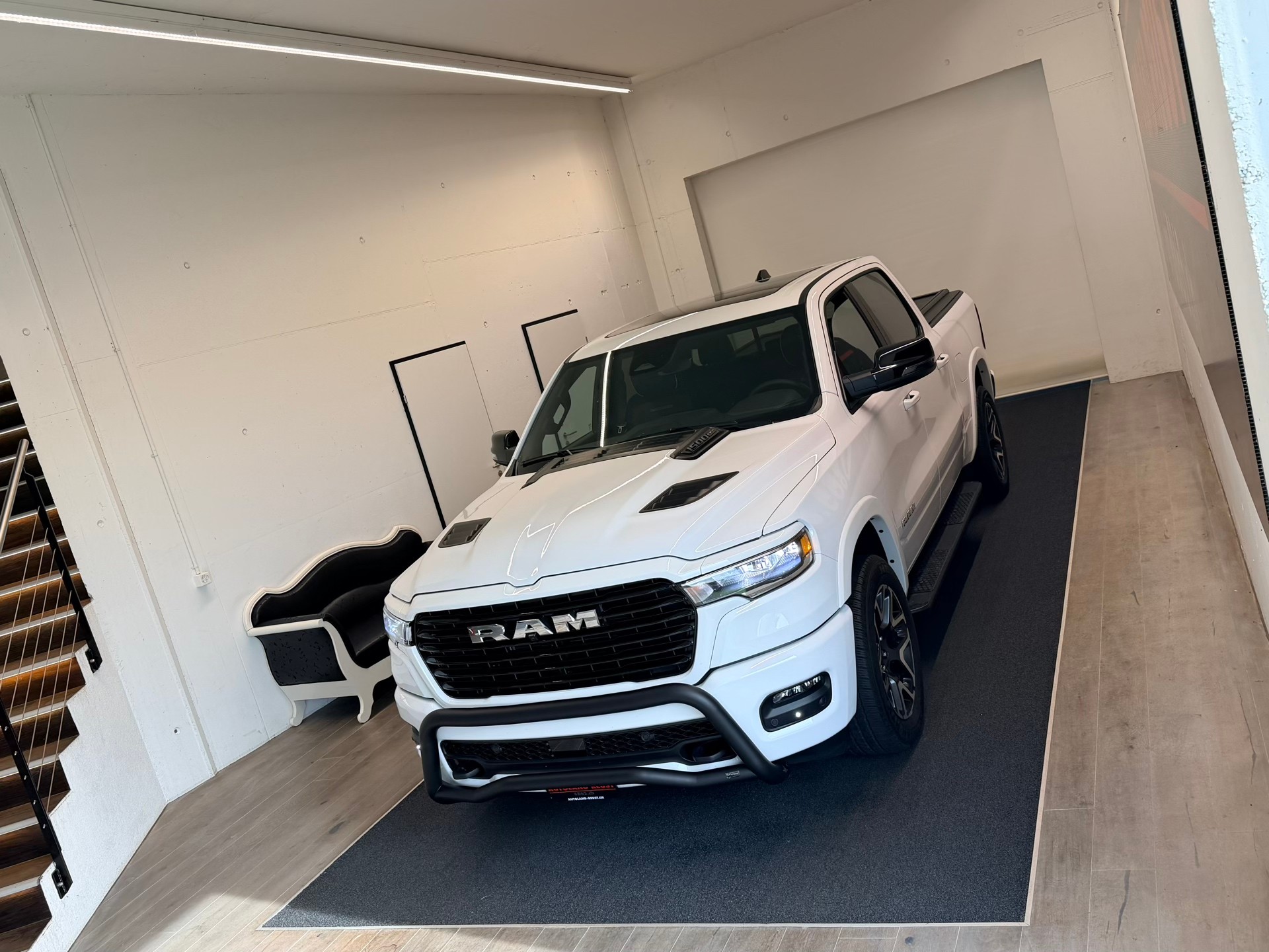 DODGE Laramie 3.0 Twin Turbo 4x4 420PS + LPG-showroom-element-3