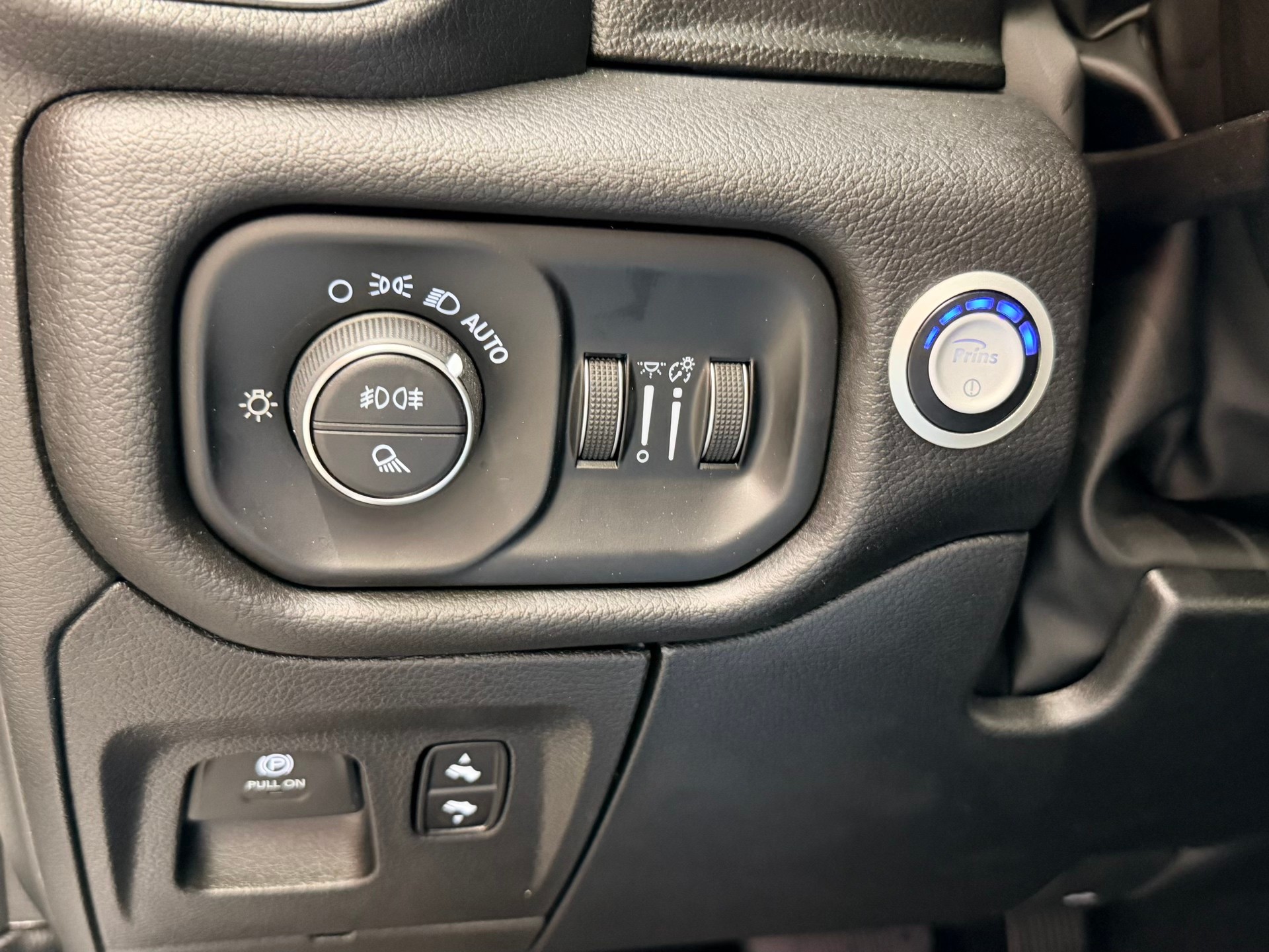 DODGE Laramie 3.0 Twin Turbo 4x4 420PS + LPG-image-30