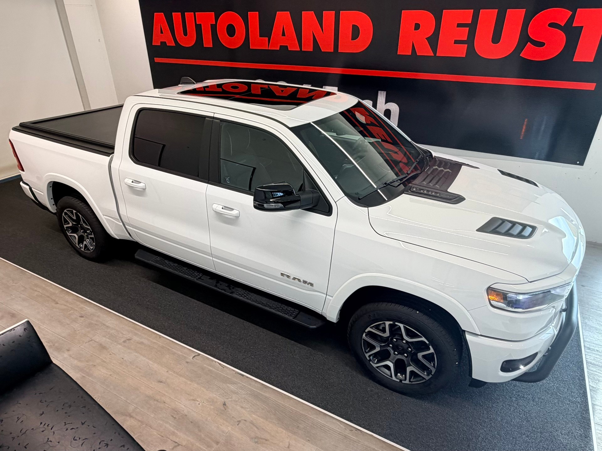 DODGE Laramie 3.0 Twin Turbo 4x4 420PS + LPG-image-4