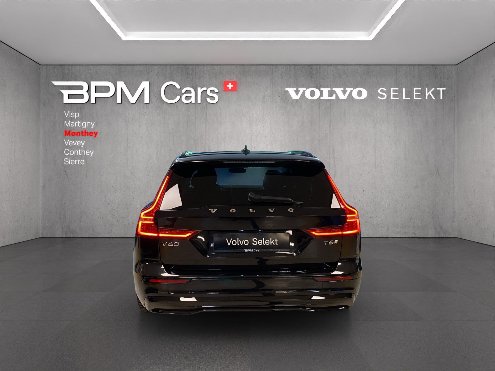 VOLVO V60 T6 eAWD Plug in Hybrid Plus Dark Geartronic-image-4