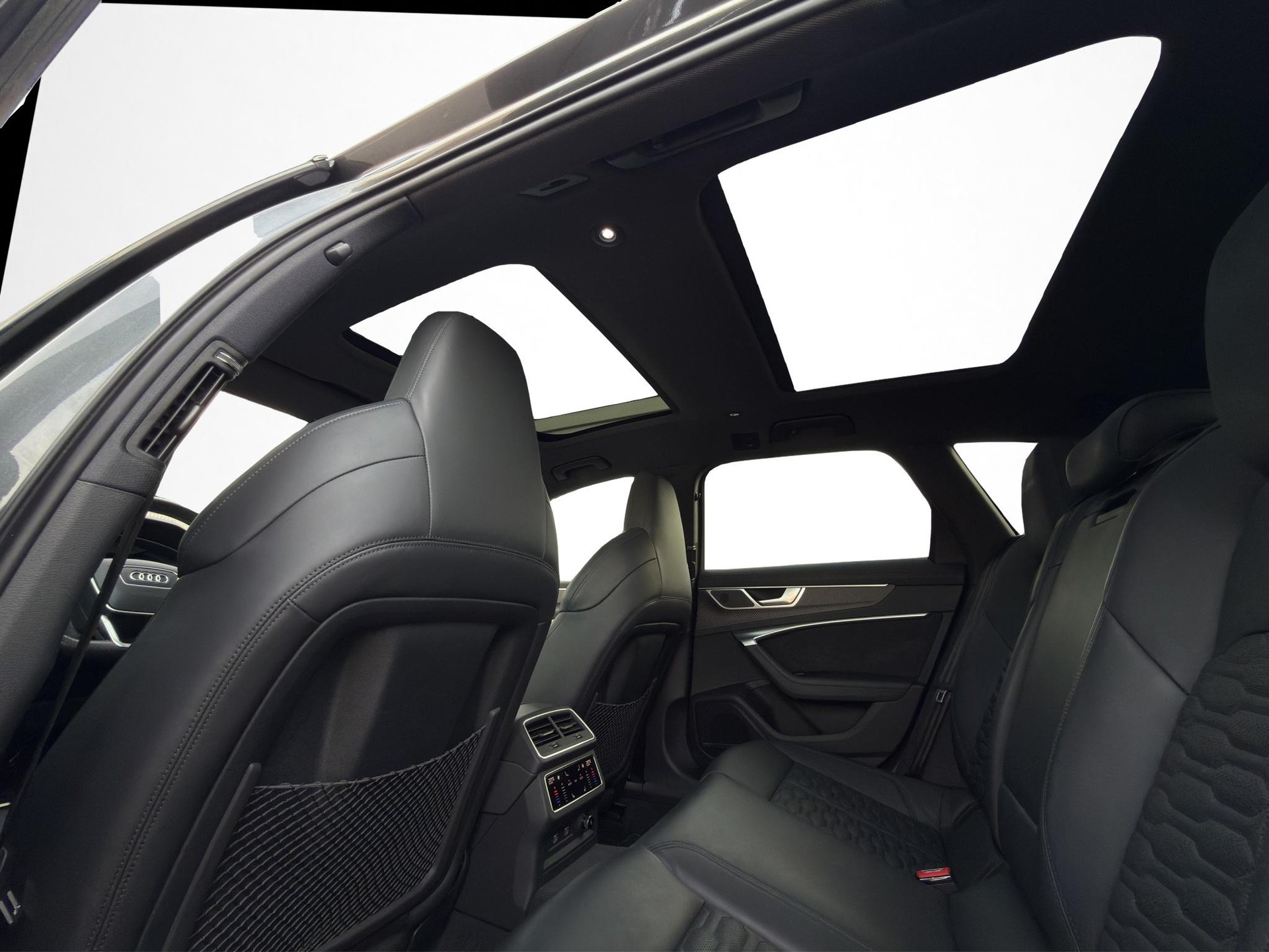 AUDI RS6 Avant 4.0 V8 TFSI quattro T-Tronic * RS DYNAMIKPAKET * SPORTABGASANLAGE * PANORAMADACH *-image-28