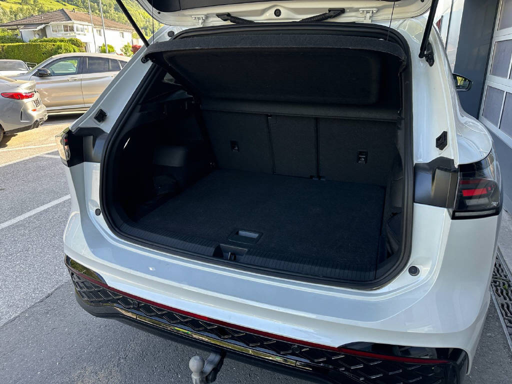 VW Tiguan 2.0 TSI R-Line DSG 4motion - CH-image-16