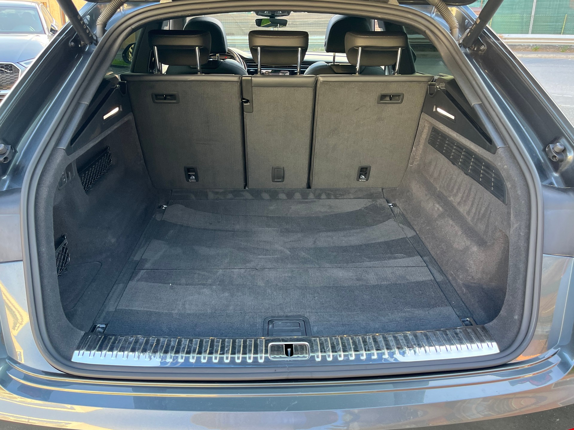 AUDI Q8 50 TDI quattro tiptronic-image-14