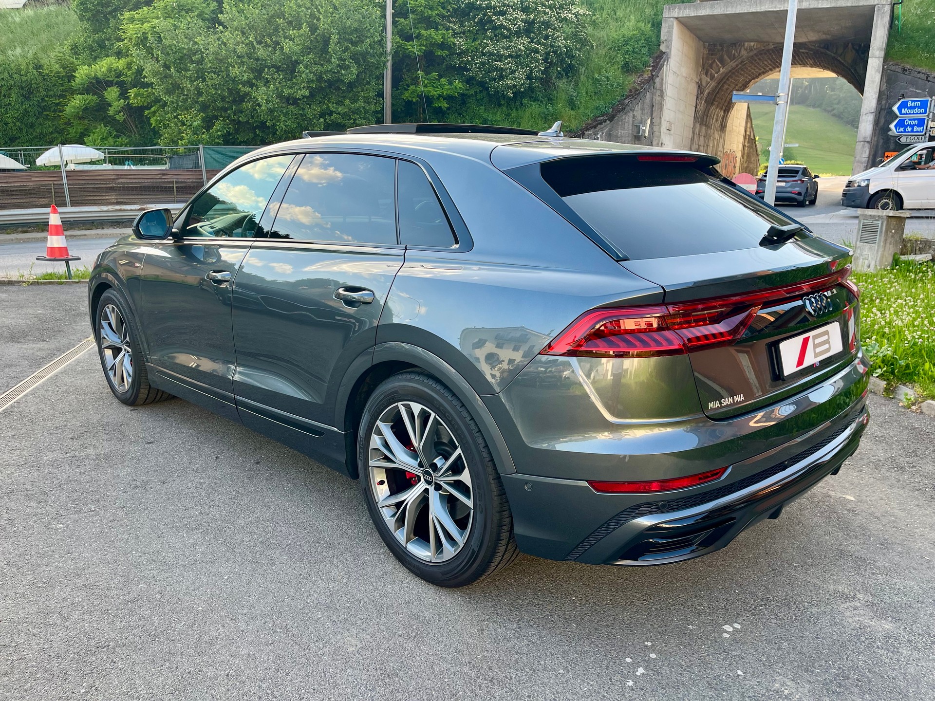 AUDI Q8 50 TDI quattro tiptronic-image-4