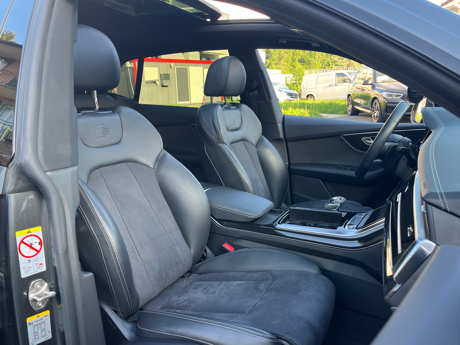 AUDI Q8 50 TDI quattro tiptronic-image-11