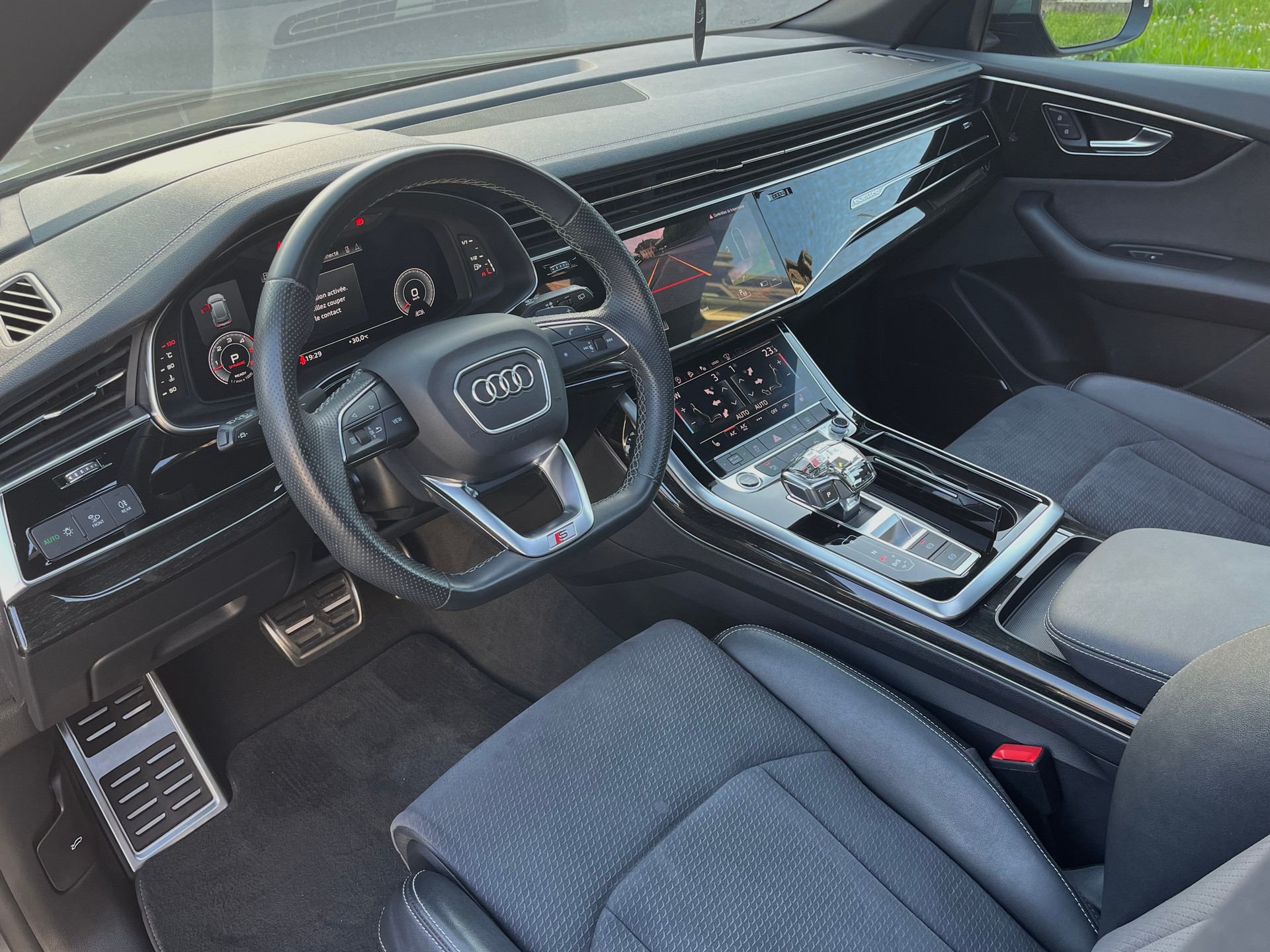 AUDI Q8 50 TDI quattro tiptronic-image-8