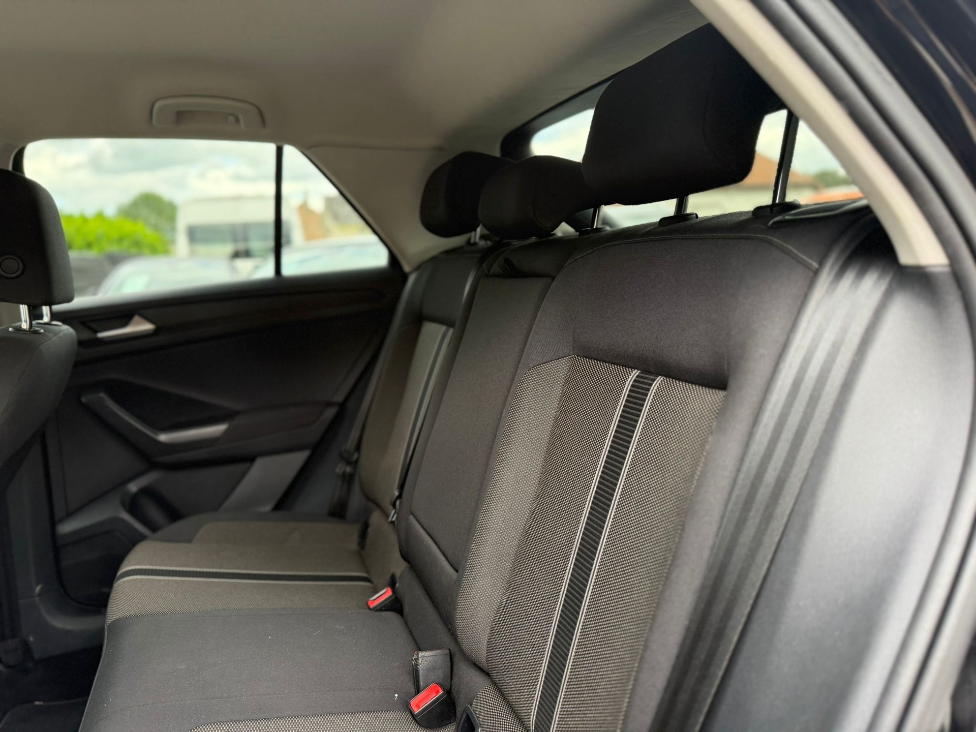 VW T-Roc 1.0 TSI-image-13