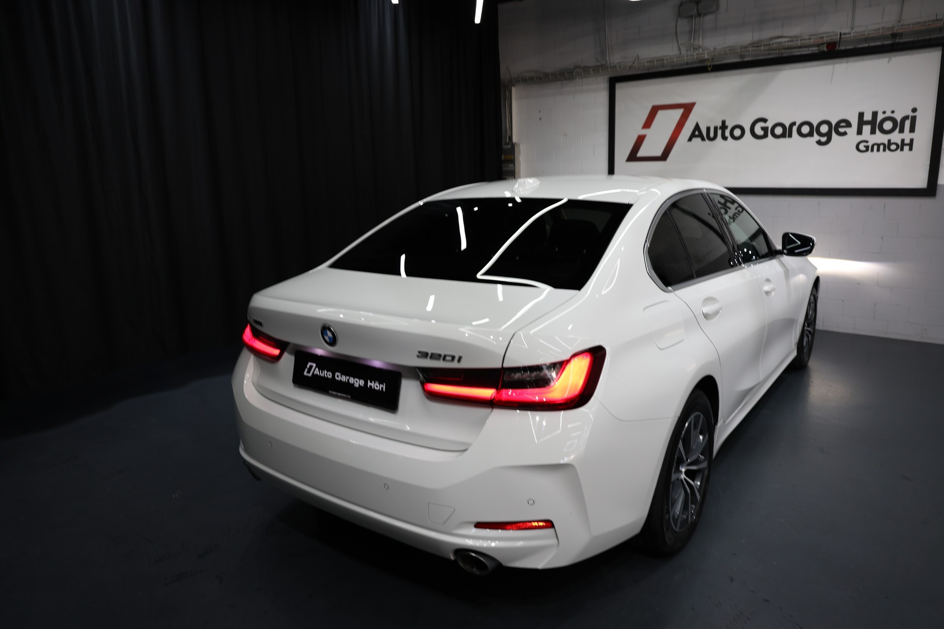 BMW 320i xDrive Steptronic G20 LCi Facelift-showroom-element-3