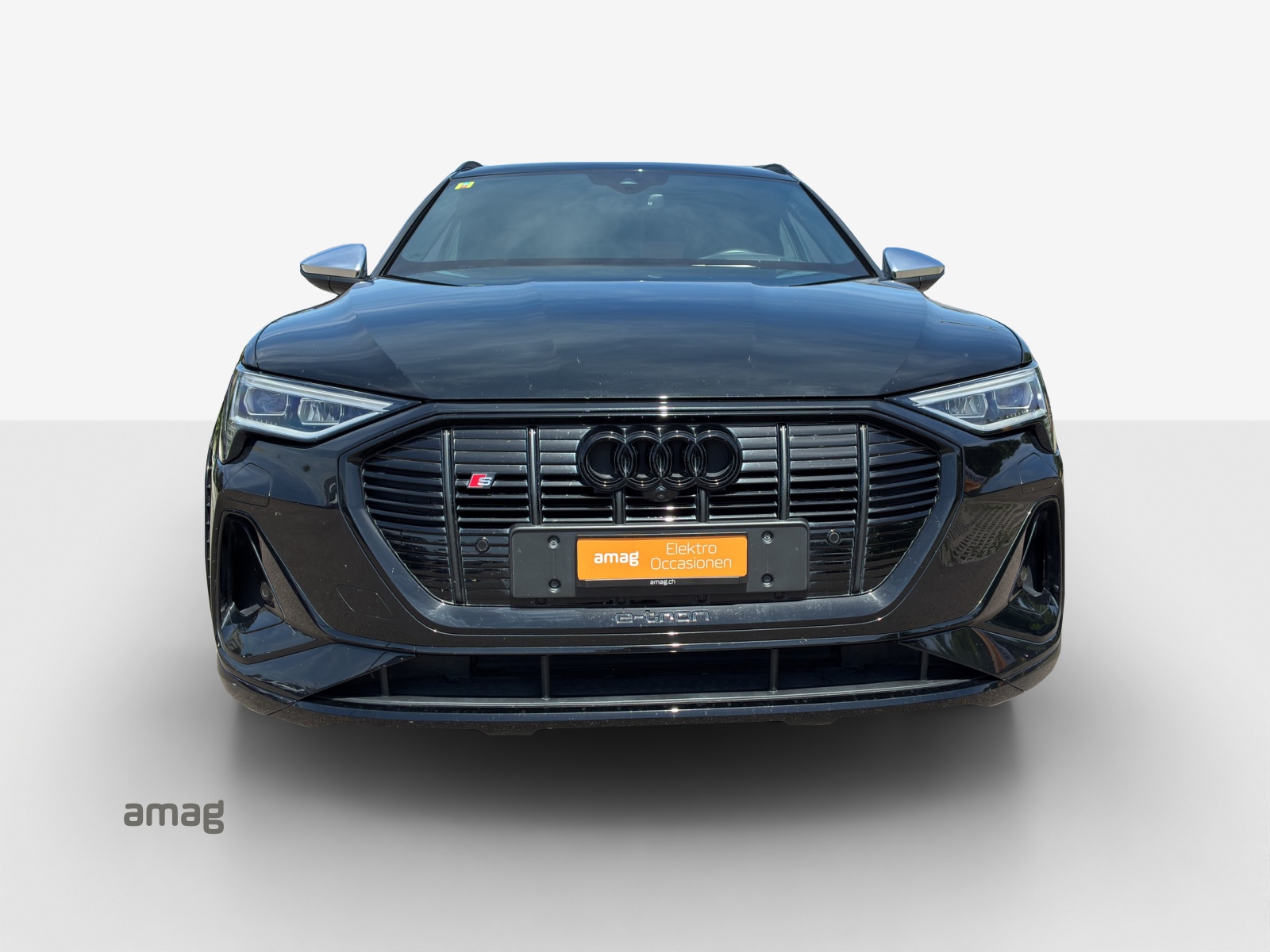 AUDI e-tron S quattro-image-6