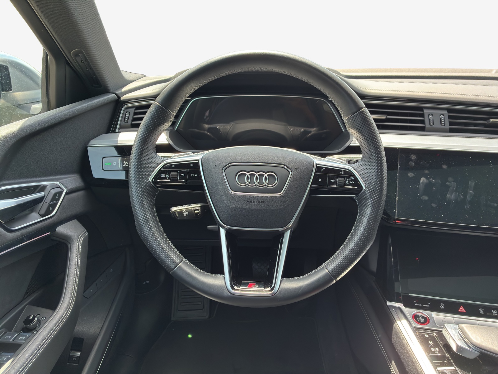 AUDI e-tron S quattro-image-9