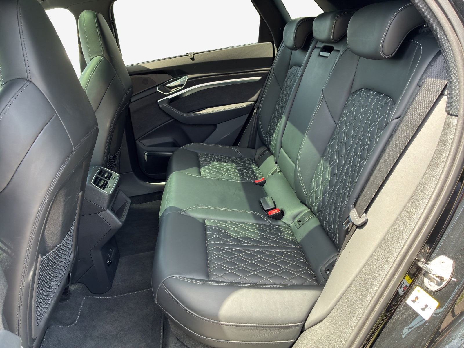 AUDI e-tron S quattro-image-11