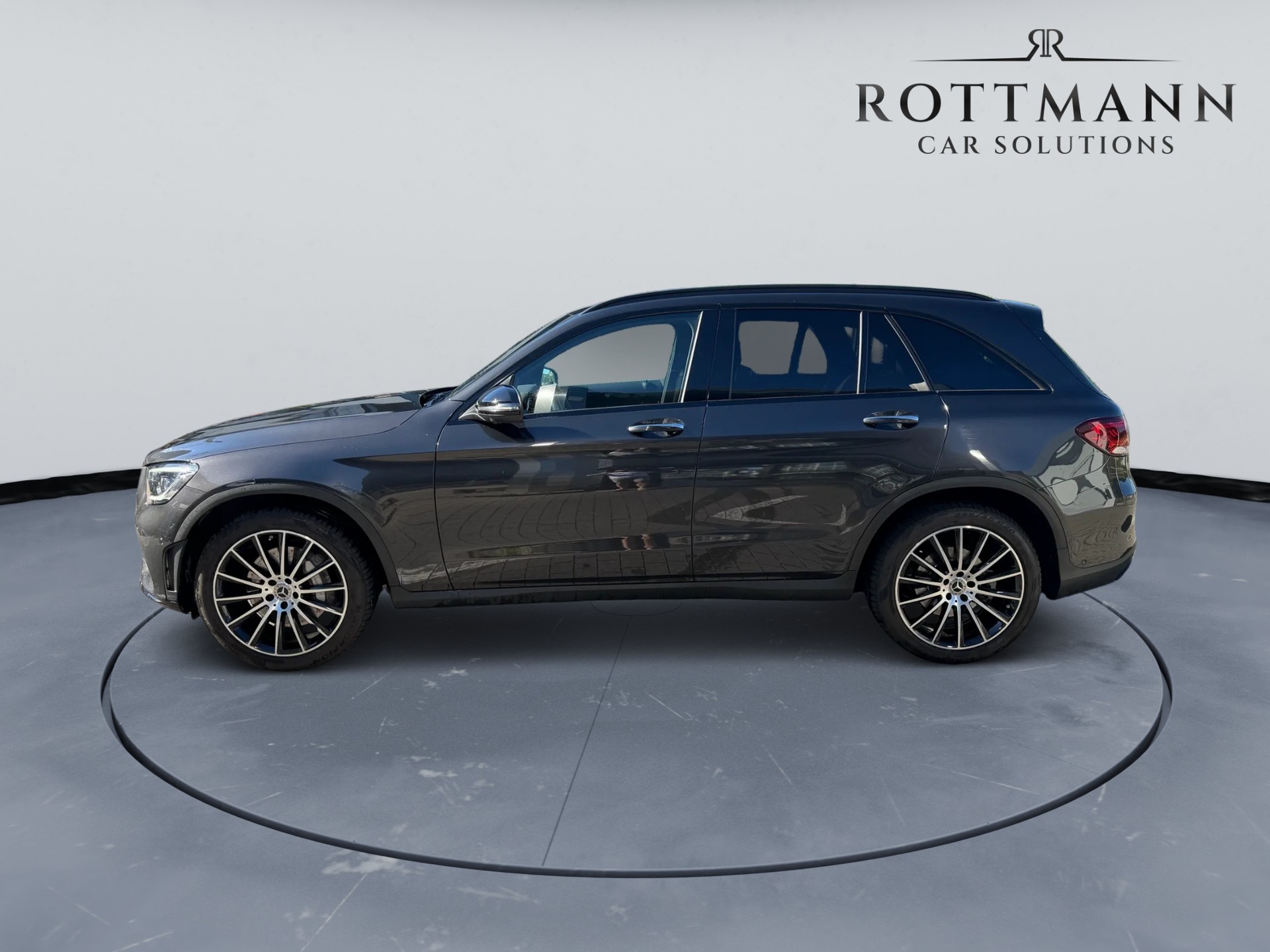MERCEDES-BENZ GLC 300 d AMG Line 4Matic 9G-Tronic-image-5